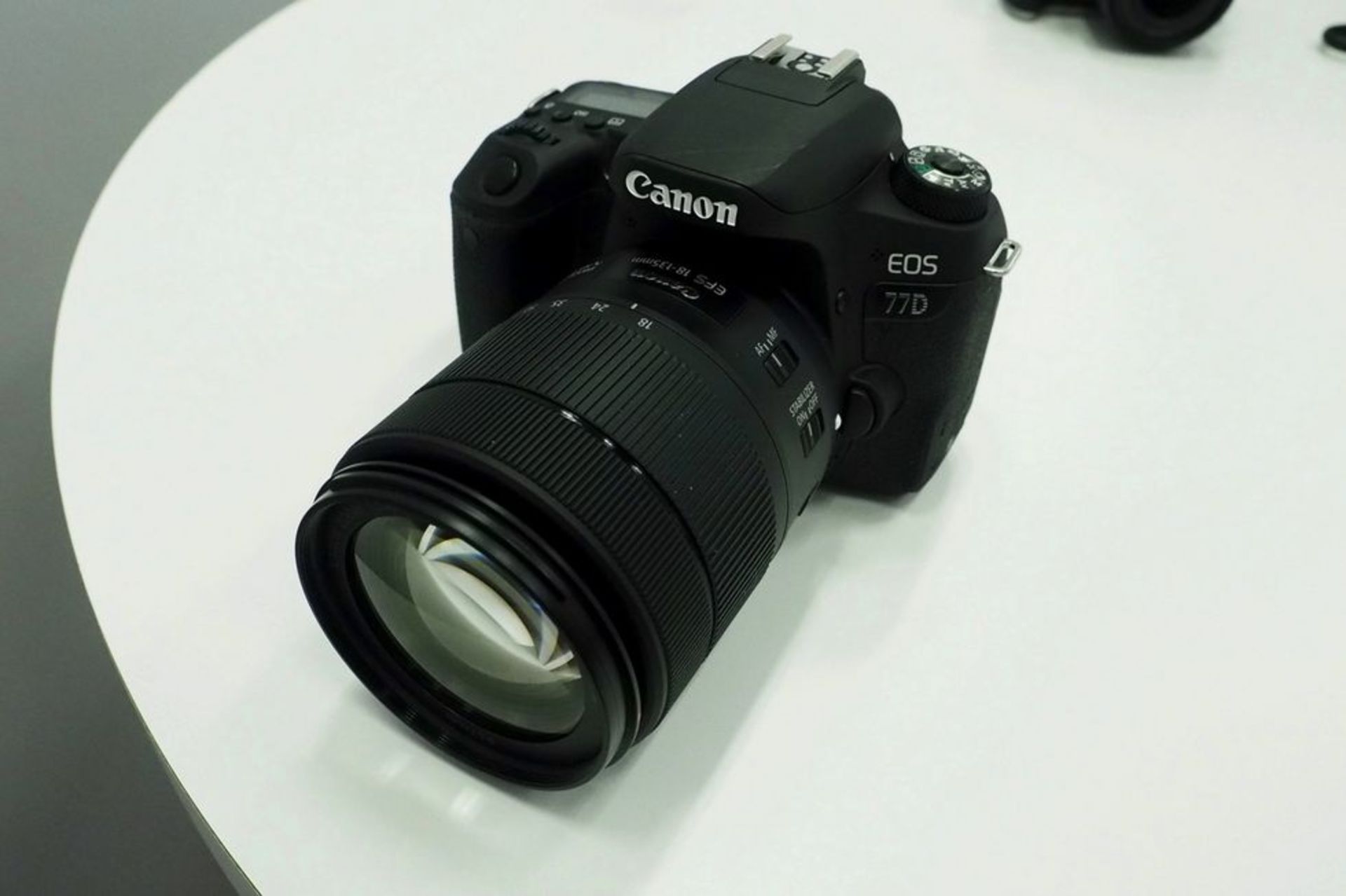 canon 77d