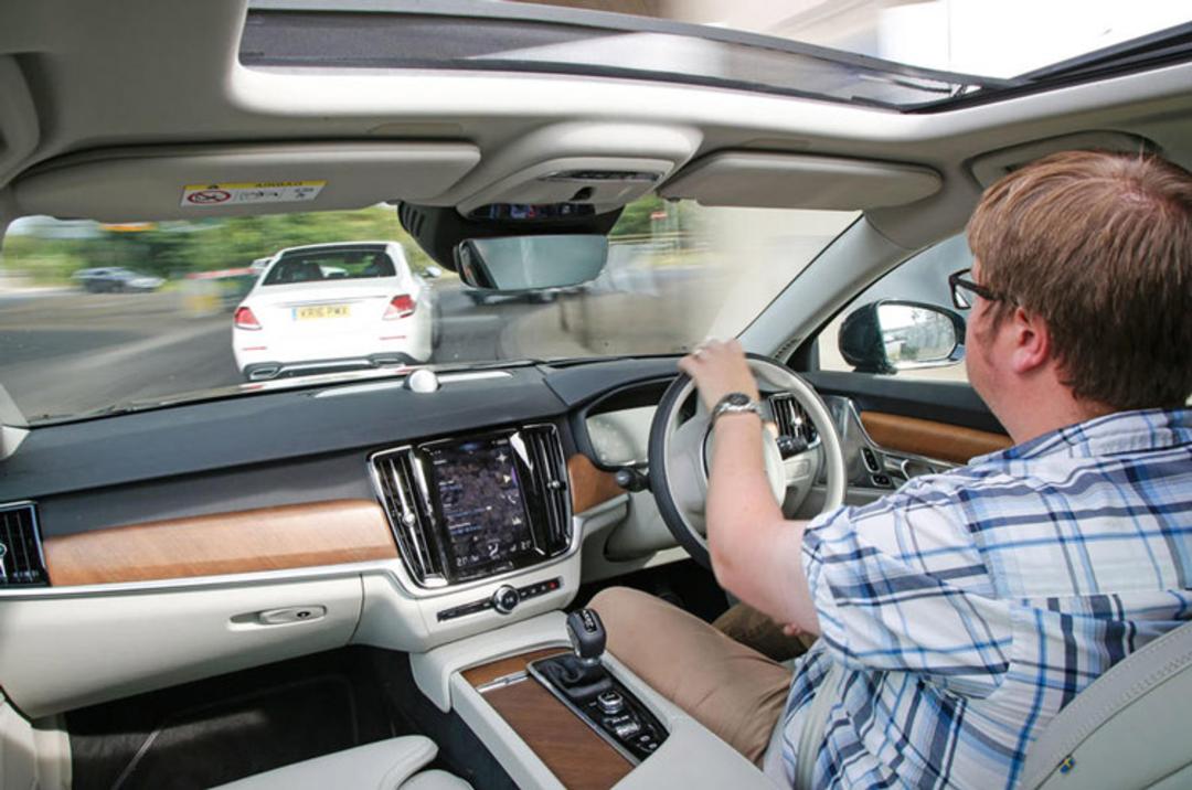 Volvo S90
