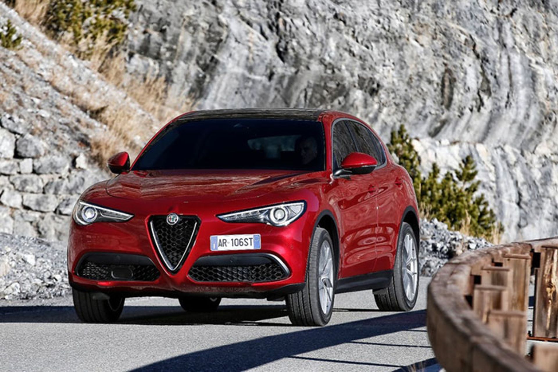آلفا رومئو Stelvio