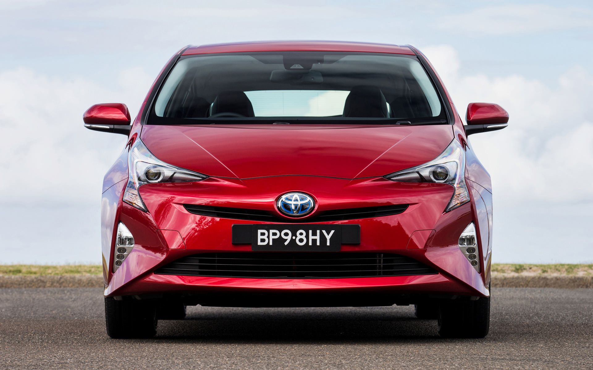 تویوتا پریوس 2017 / toyota prius 2017