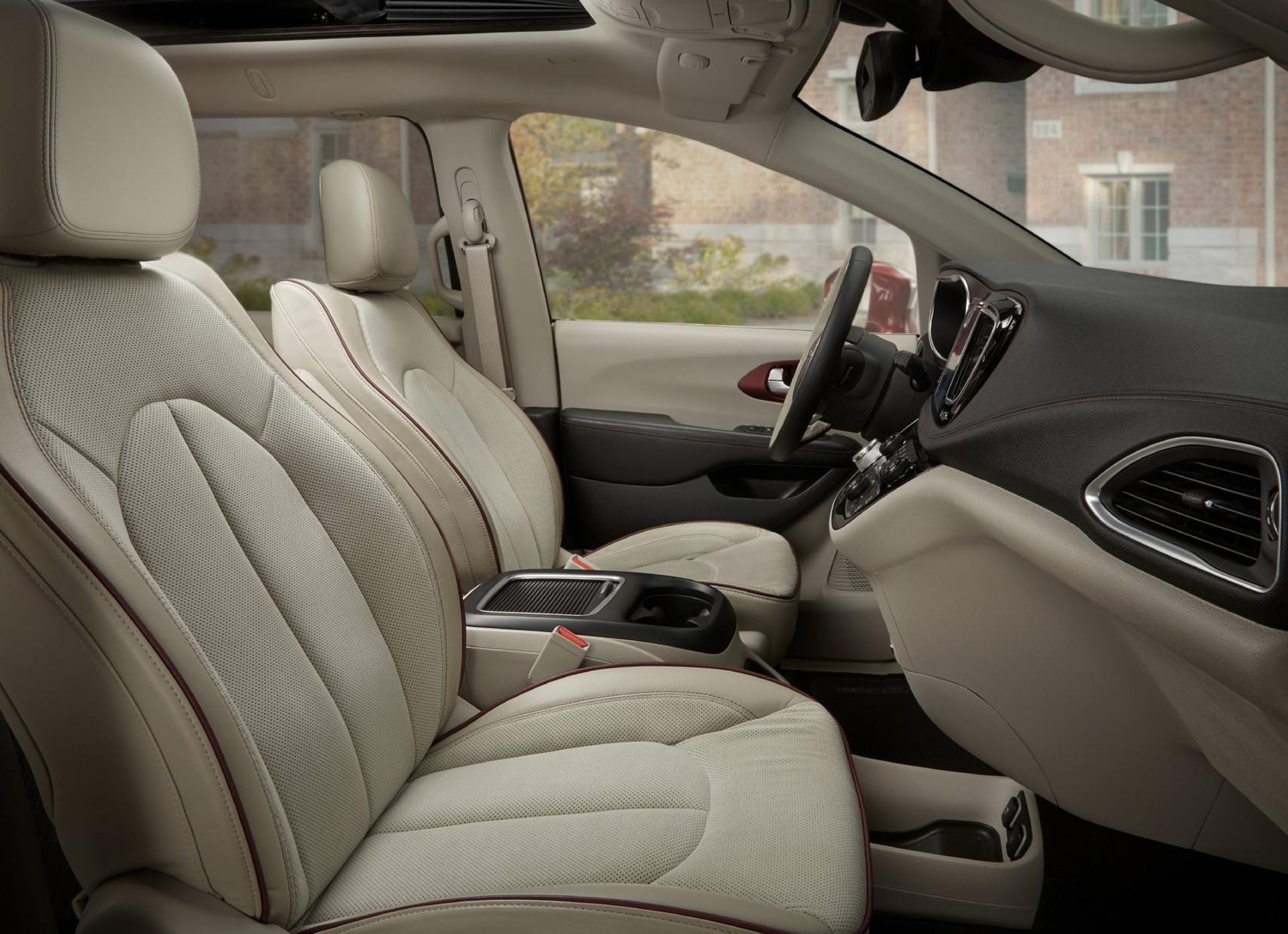 Chrysler-pacifica