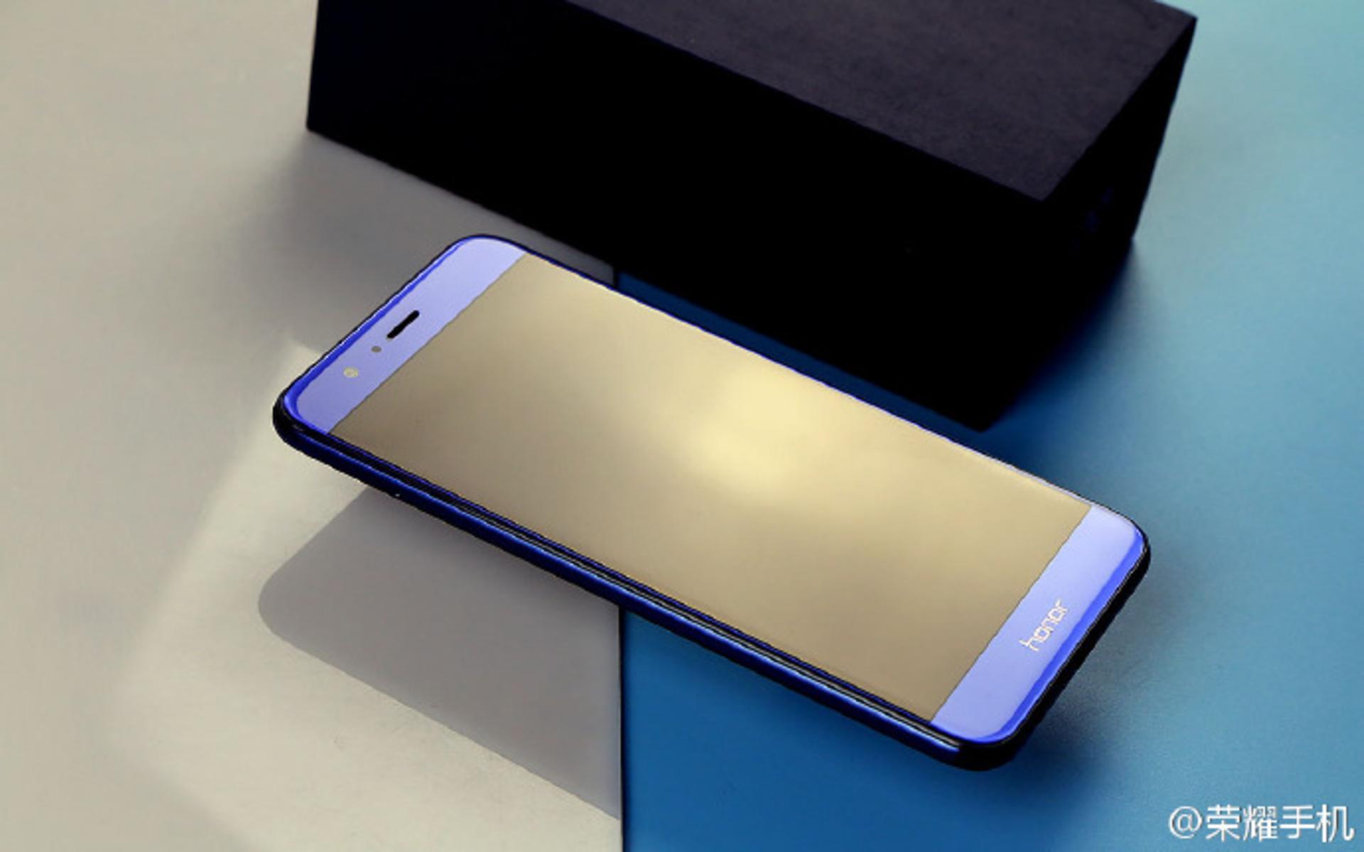 آنر V9