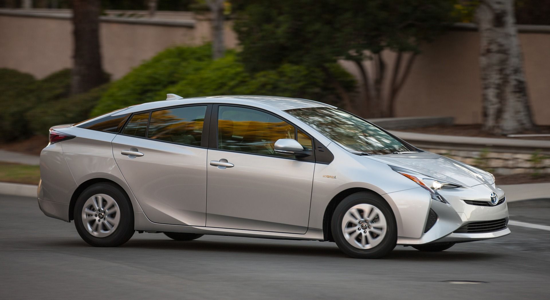 تویوتا پریوس 2017