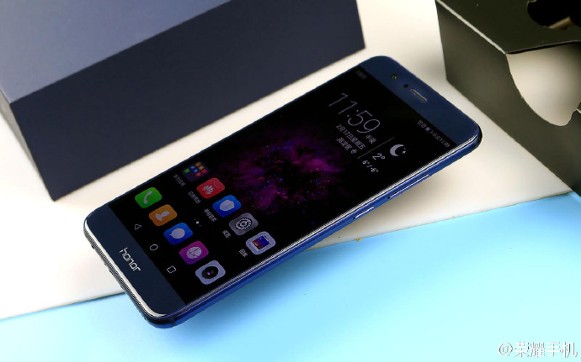آنر V9