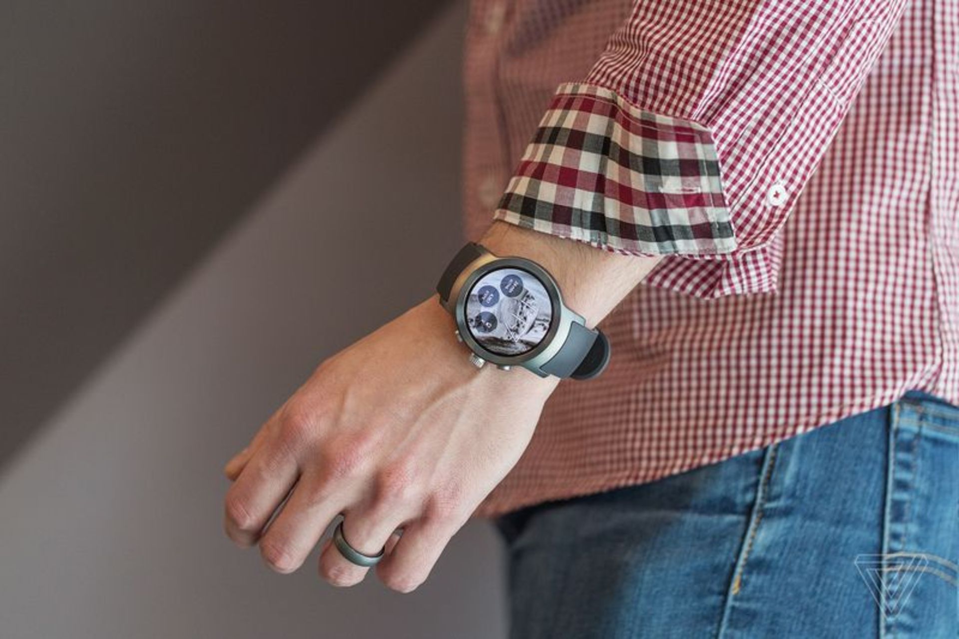 ال جی جی واچ