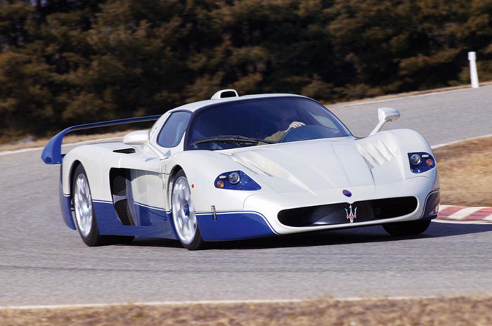 مازراتی MC12
