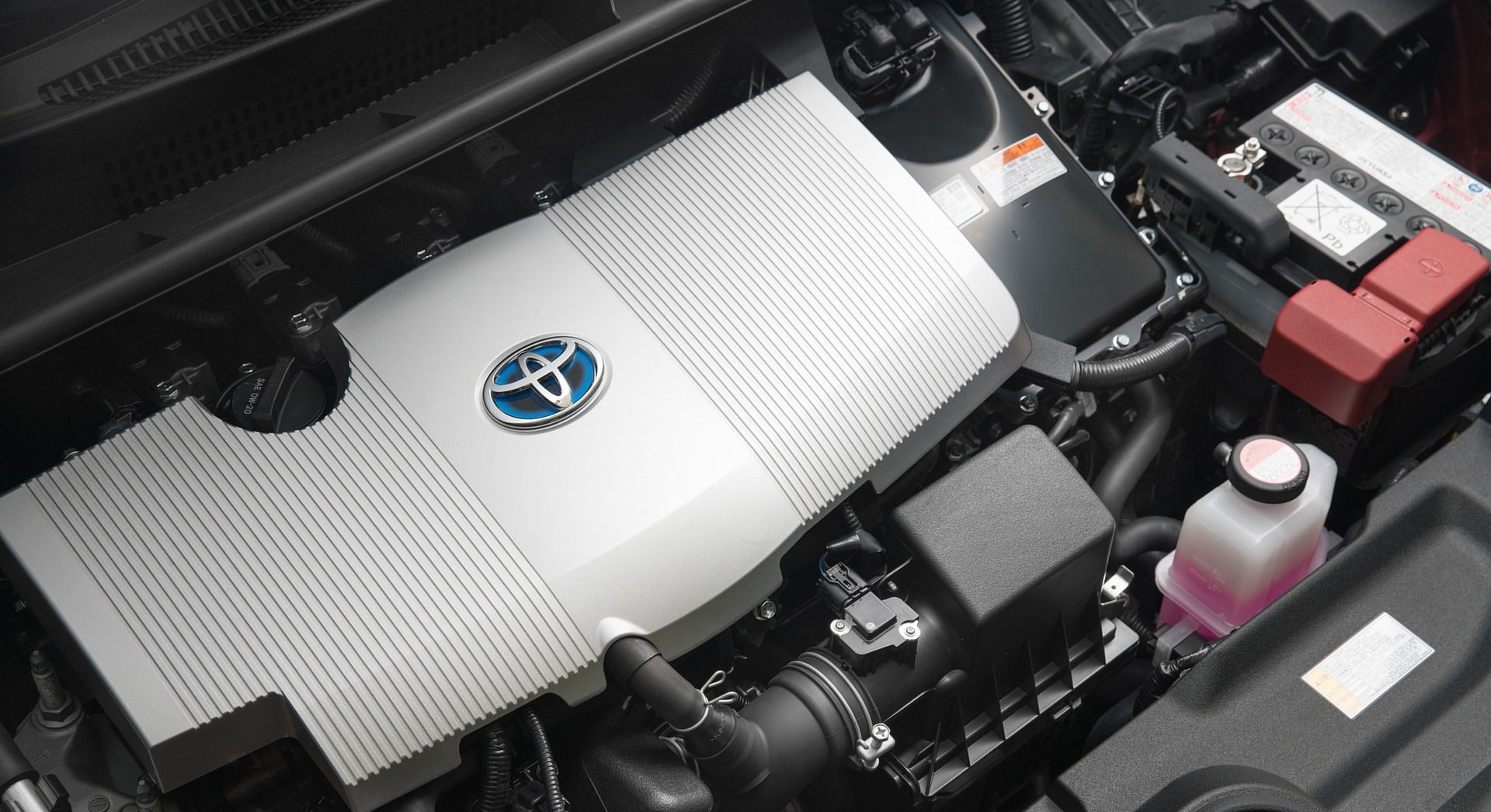 تویوتا پریوس 2017