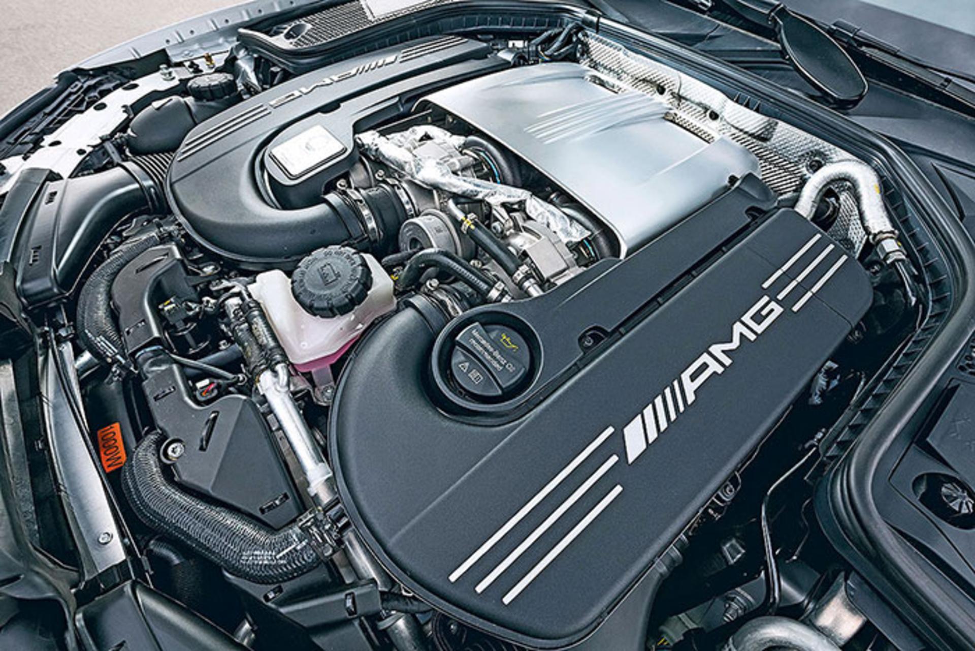 مرسدس AMG C63S