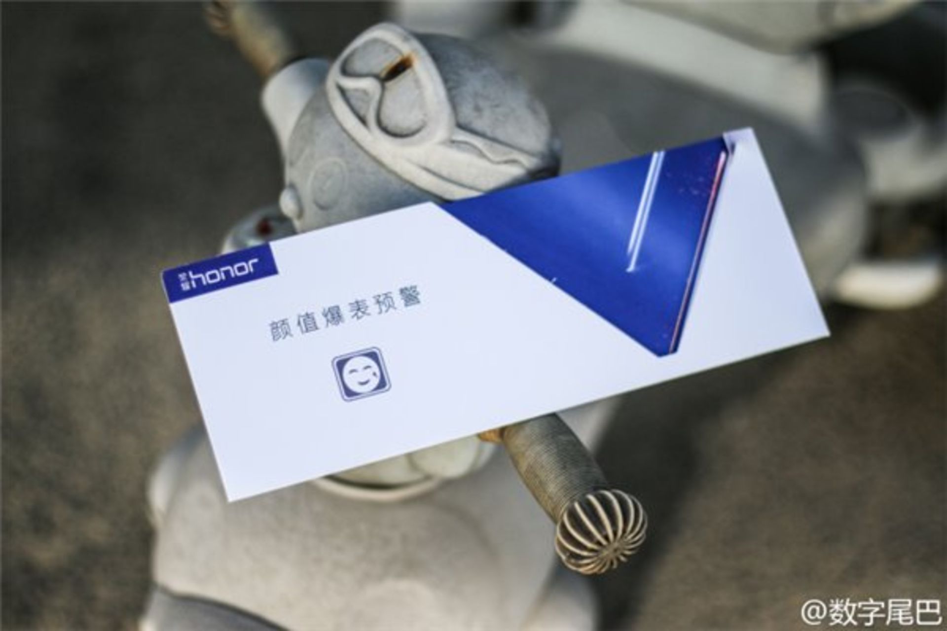 دعوتنامه هواوی - آنر وی 9