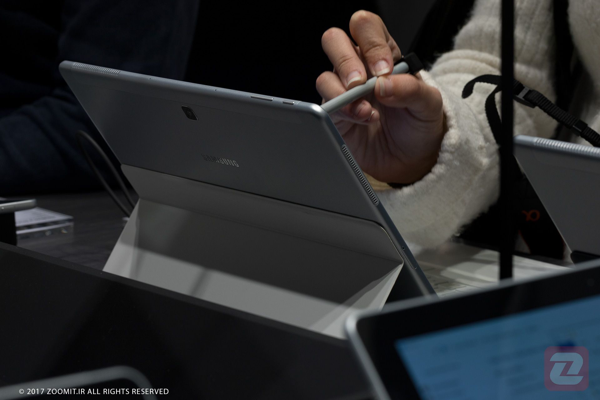 گلکسی بوک سامسونگ