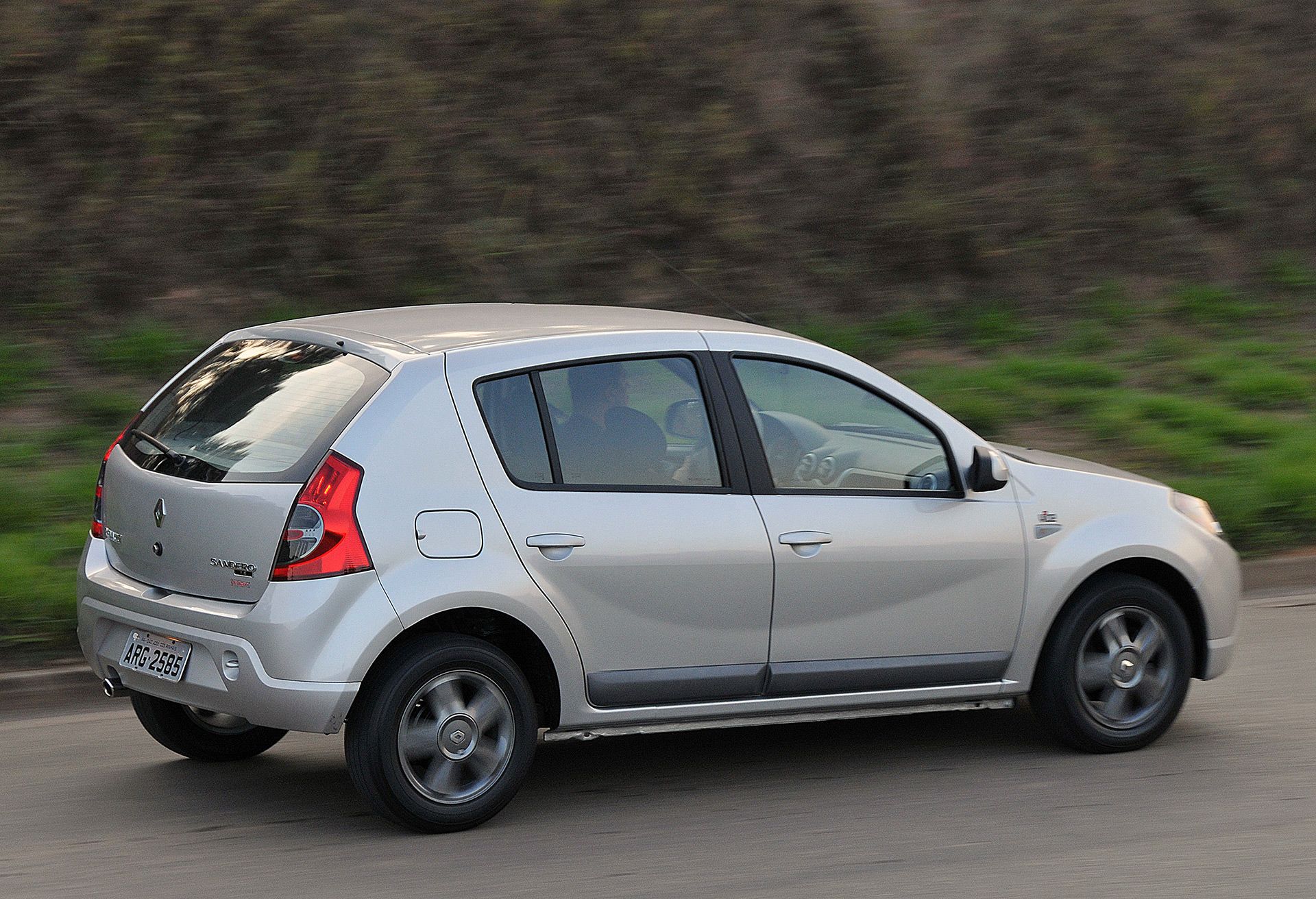 رنو ساندرو / renault sandro