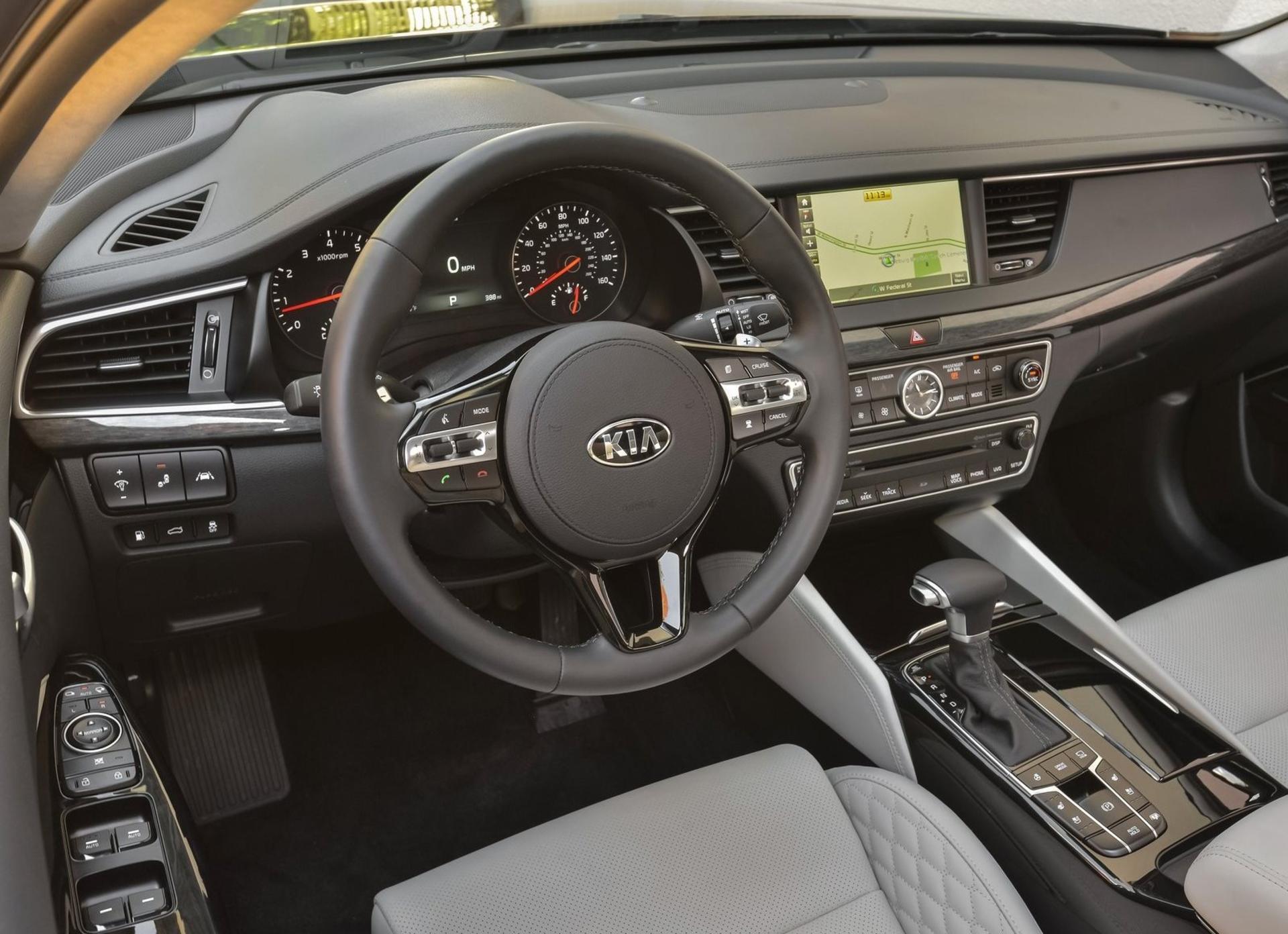 kia cadenza