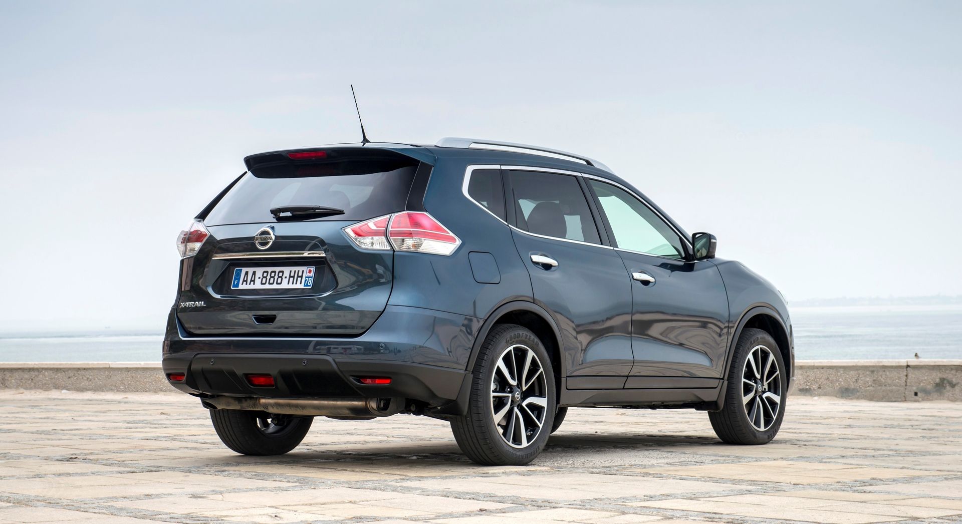 نیسان ایکس تریل