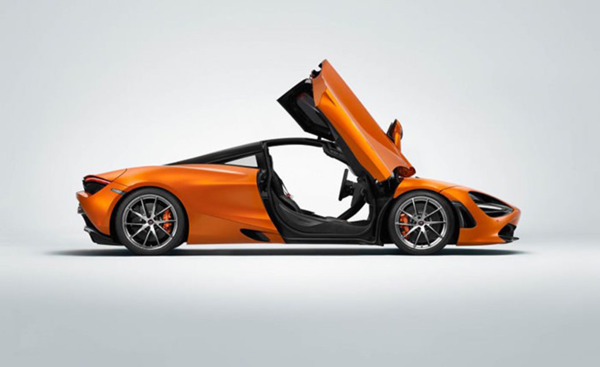 مک لارن 720S / MCLAREN 720S