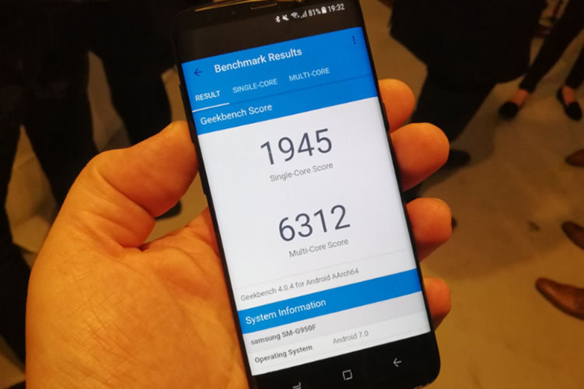 بنچمارک گلکسی اس 8