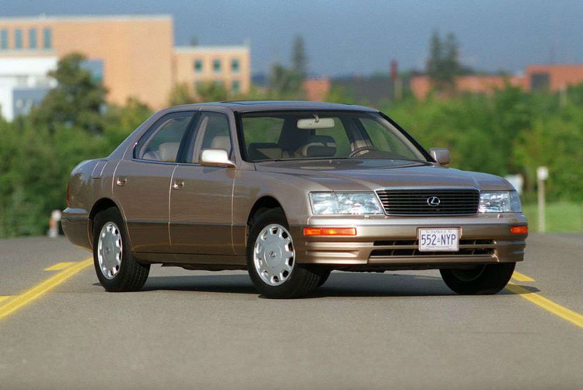 Lexus LS400