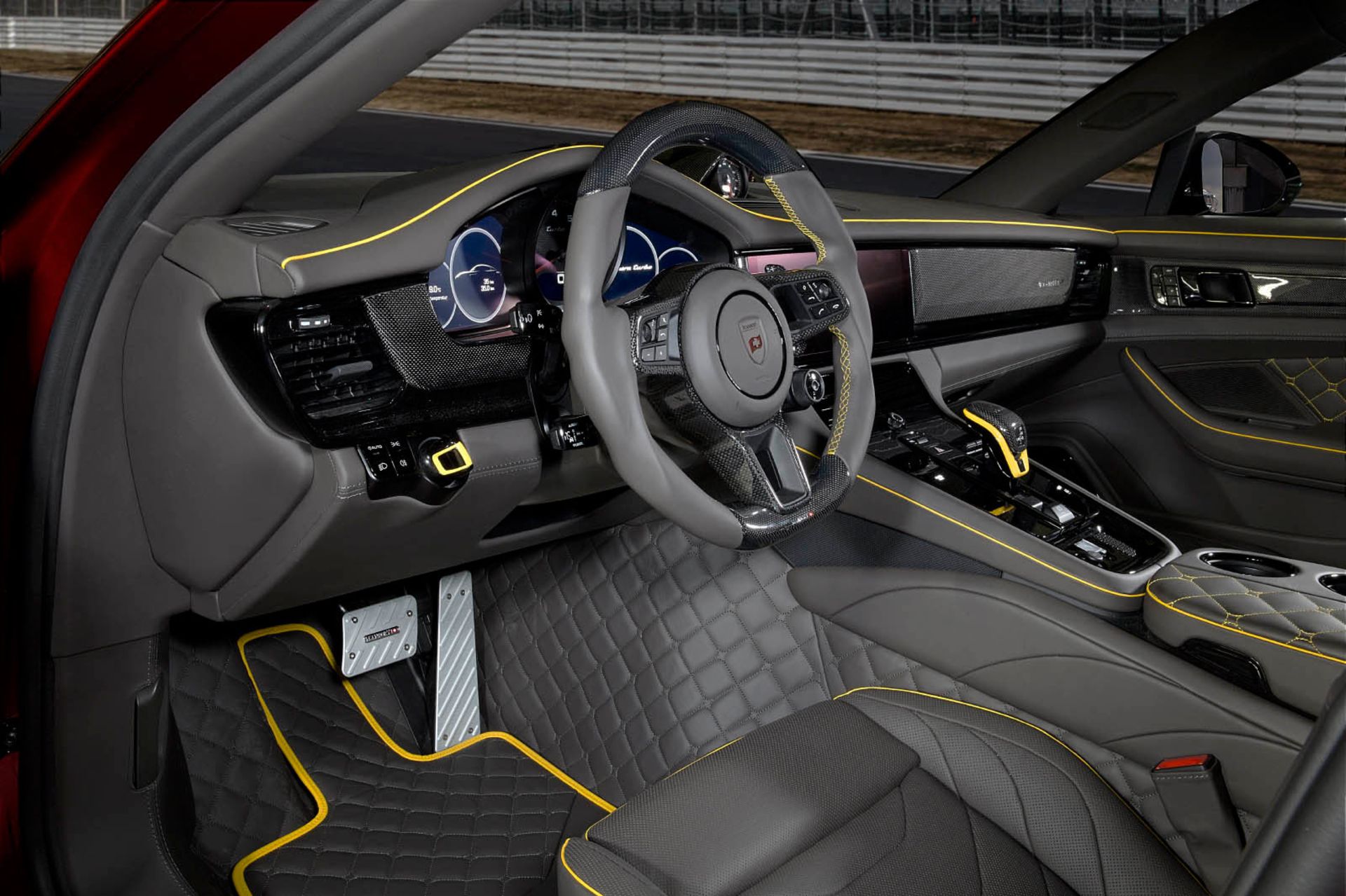 پورشه پانامرا منصوری