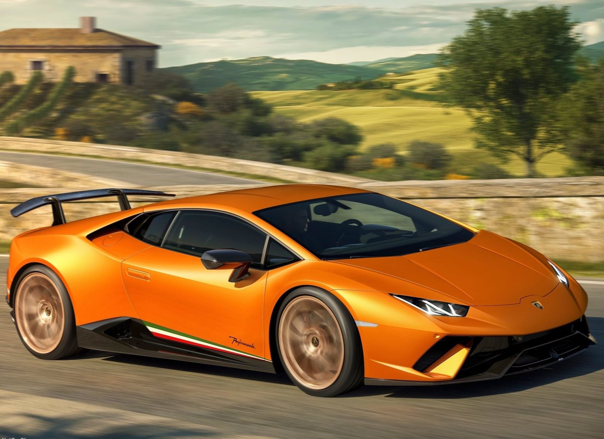لامبورگینی هوراکان پرفورمانته