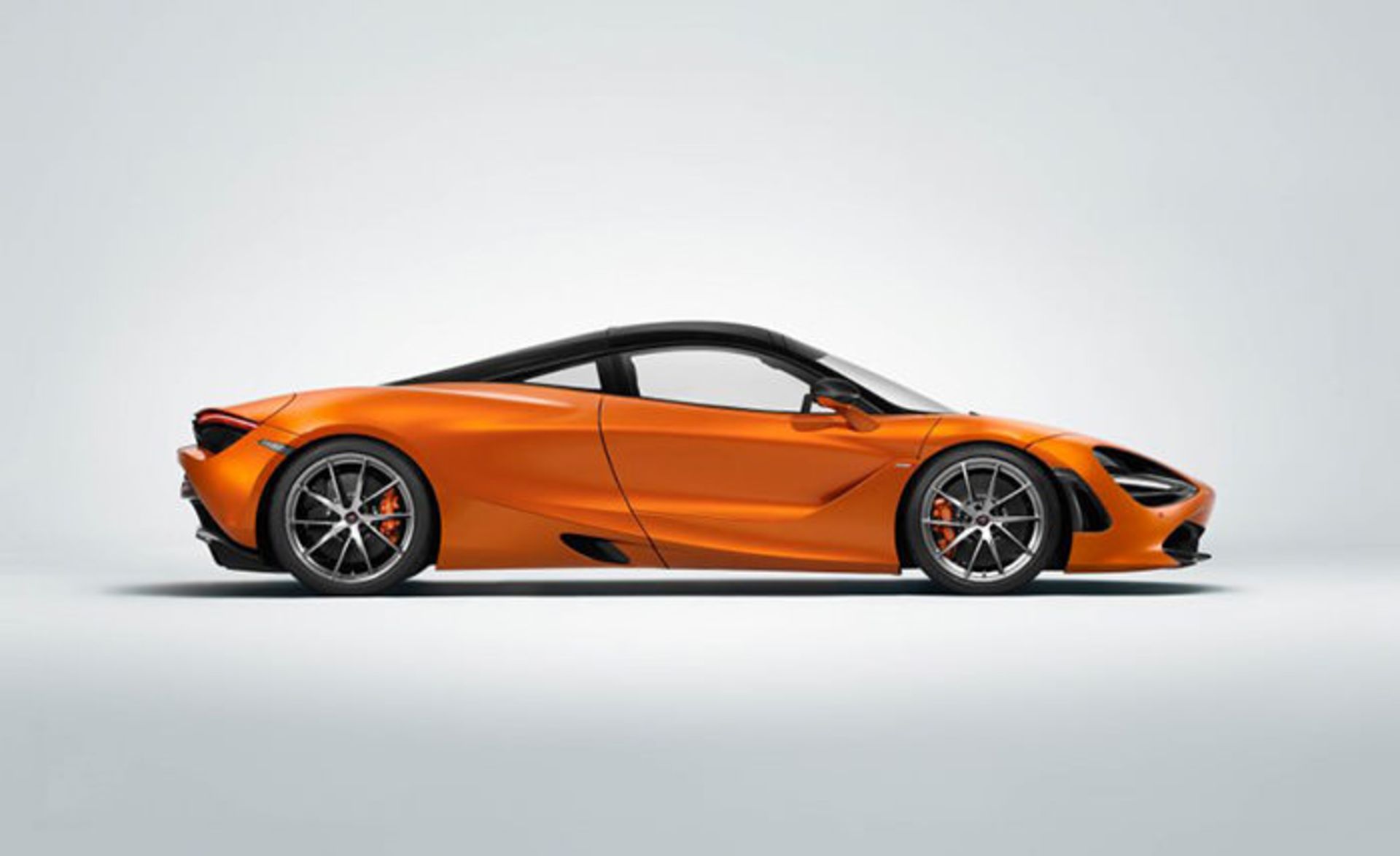 مک لارن 720S / MCLAREN 720S