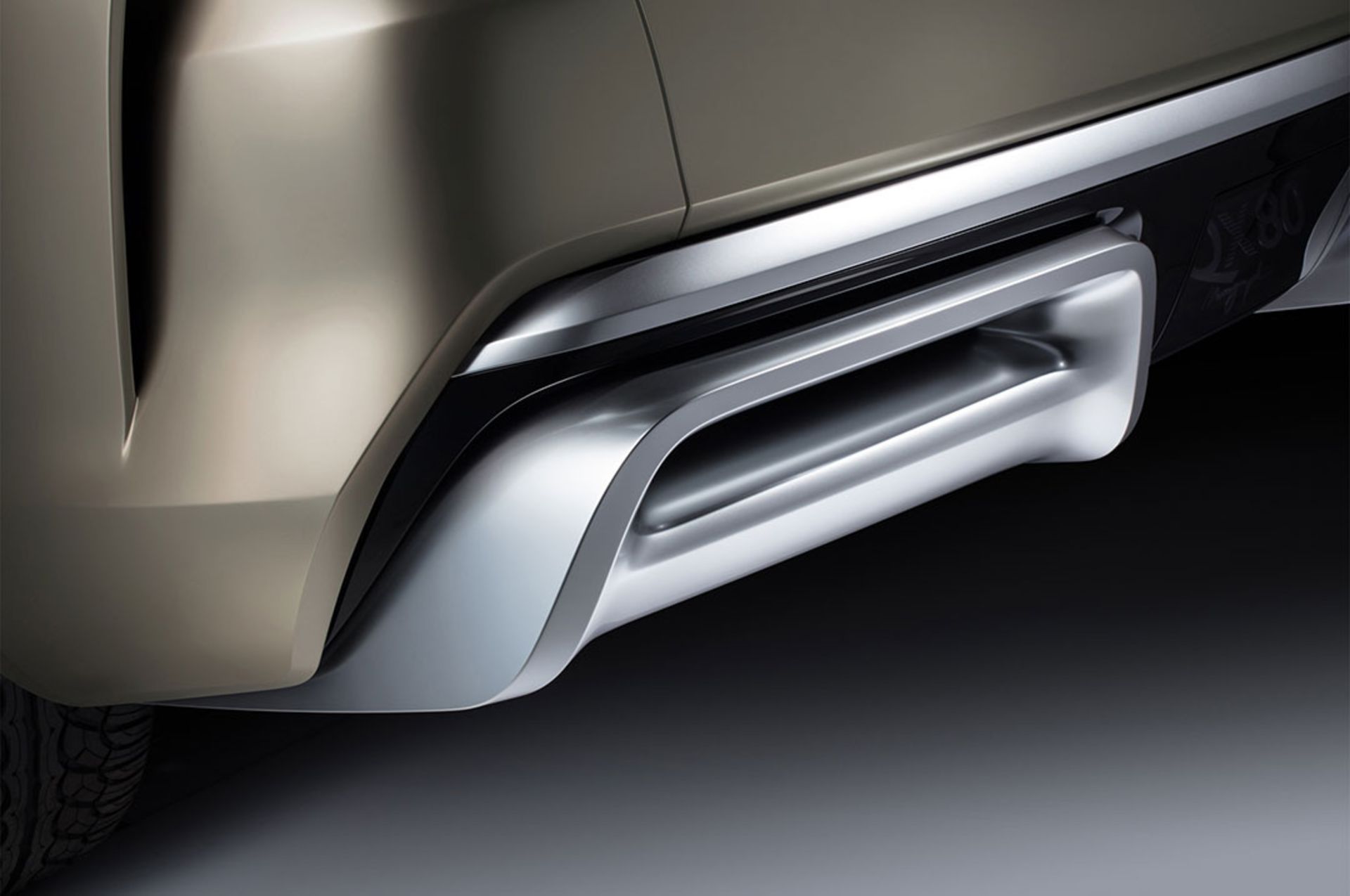 اینفینیتی QX80 مونوگراف