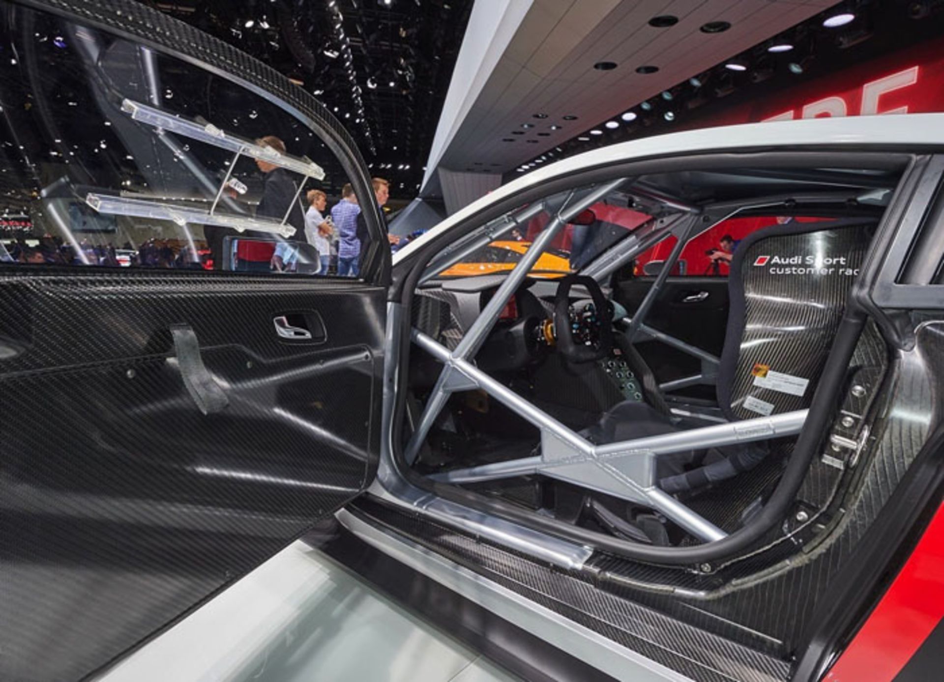 آئودی AUDI R8 LMS GT4 2017