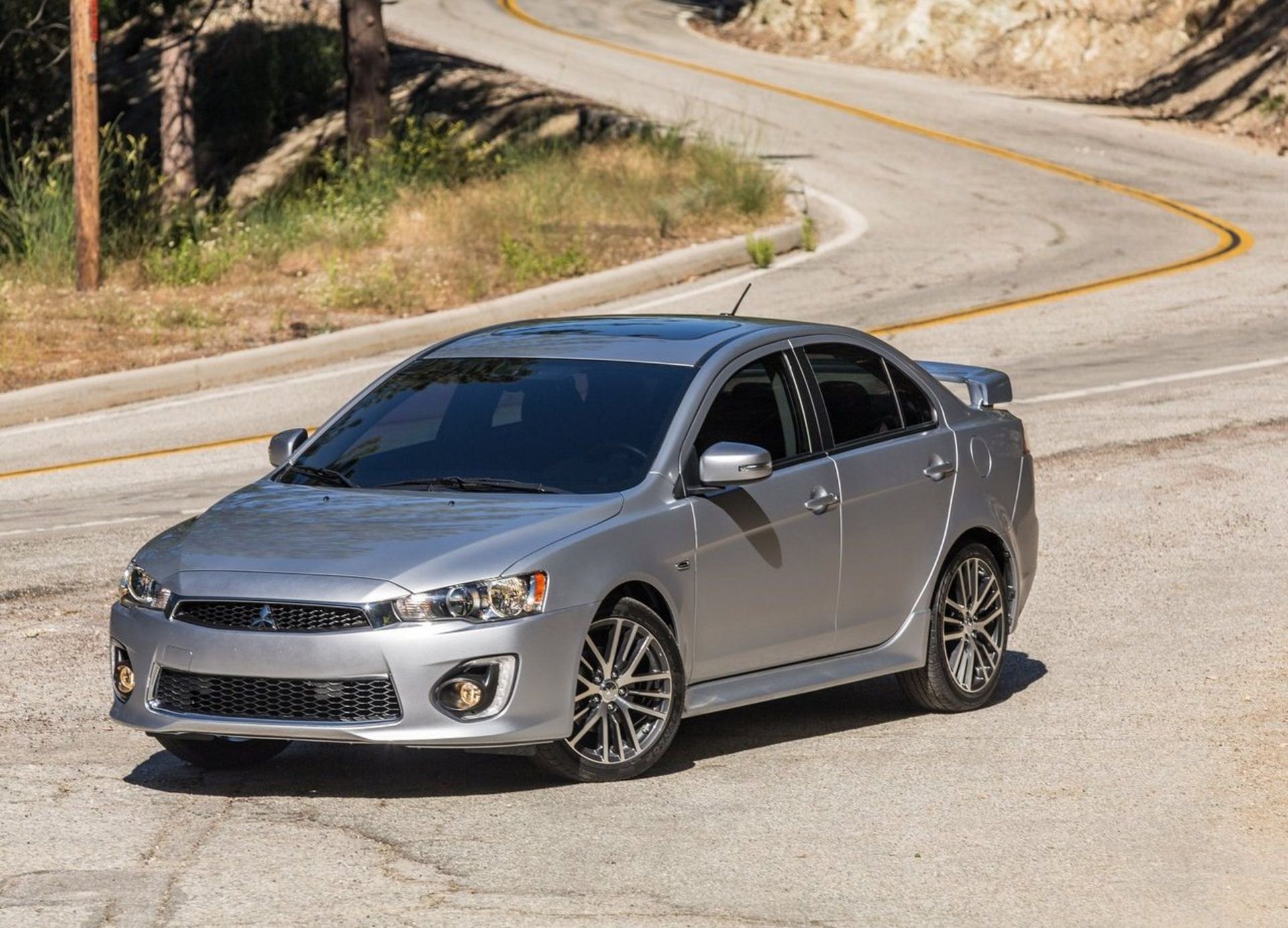 میتسوبیشی لنسر 2.4   mitsubishi lancer GT 2017