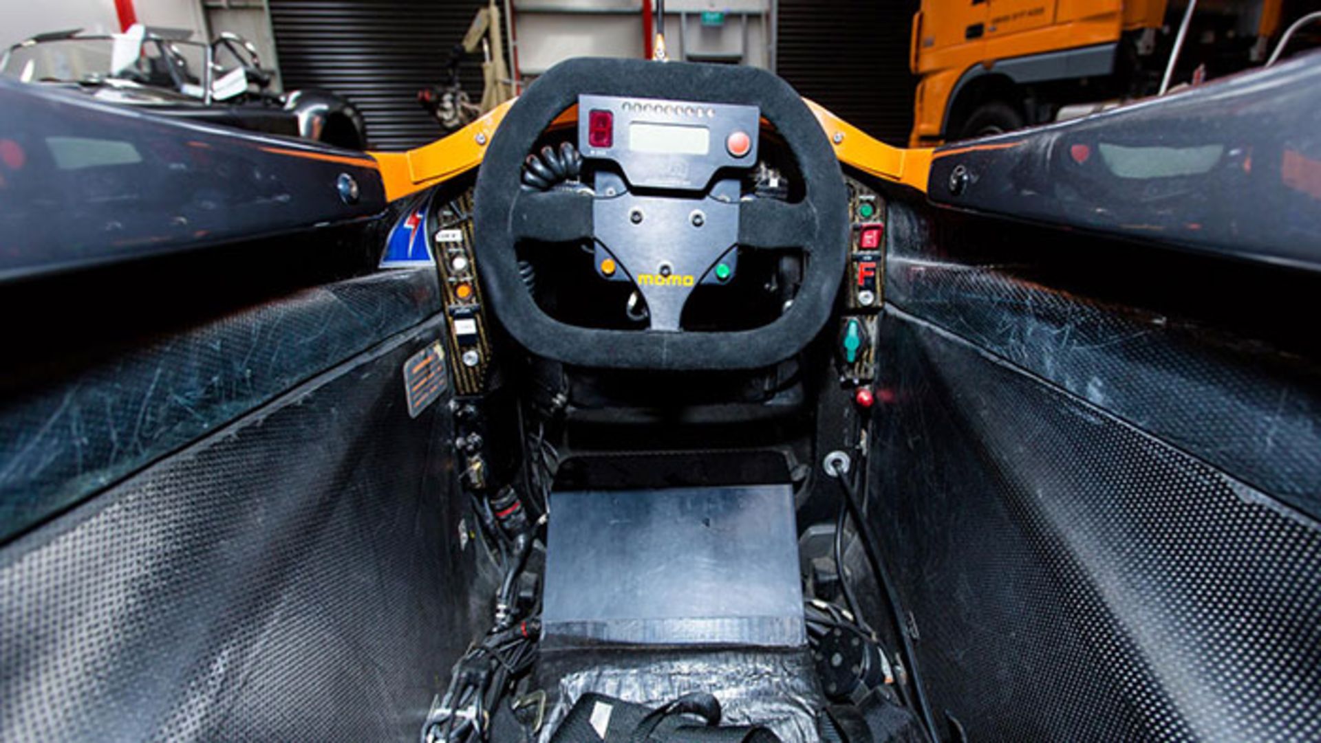 خودروی فرمول یک Arrows AX3