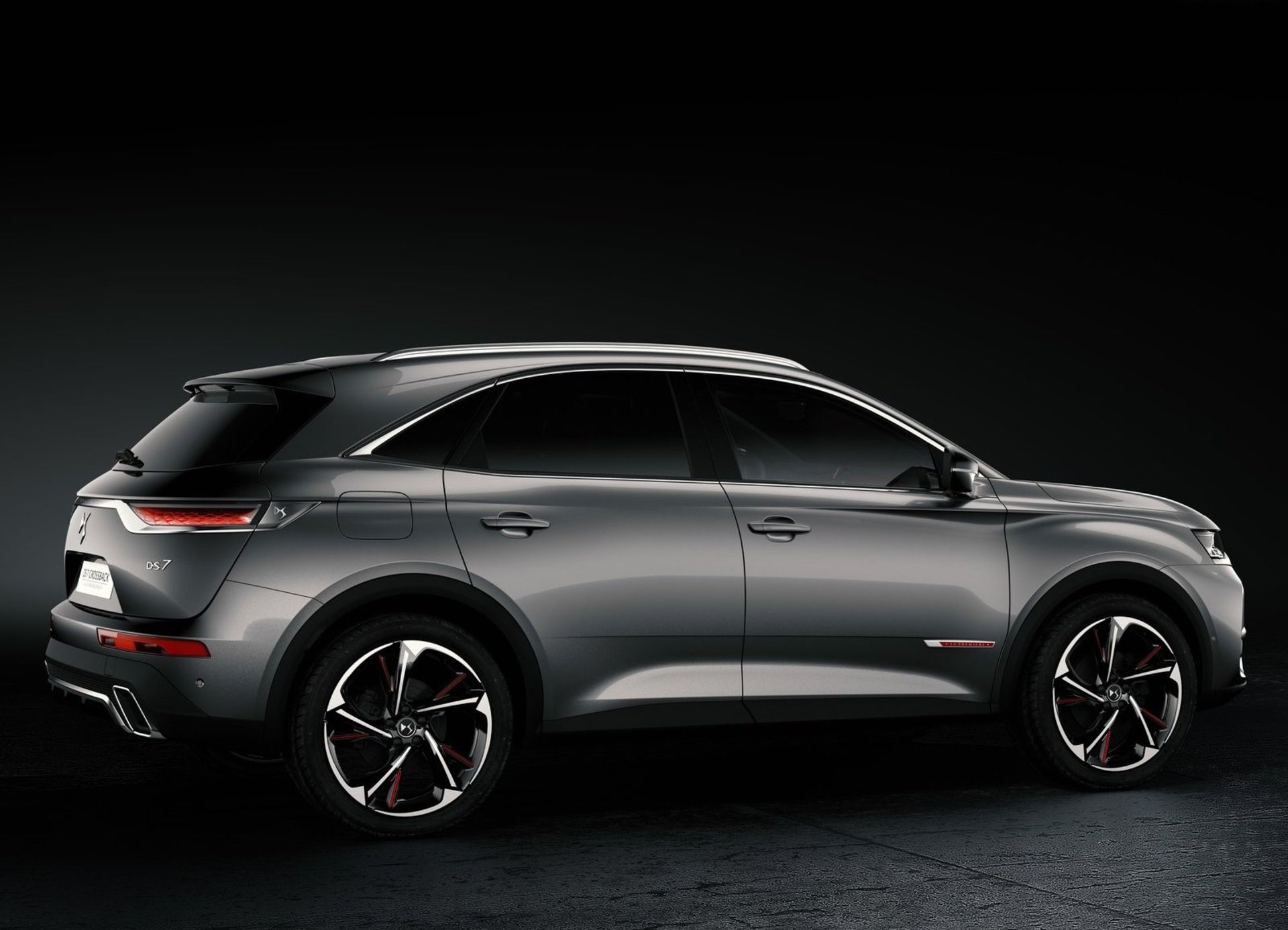 شاسی بلند DS7 کراس‌بک  DS7 Crossback 2018