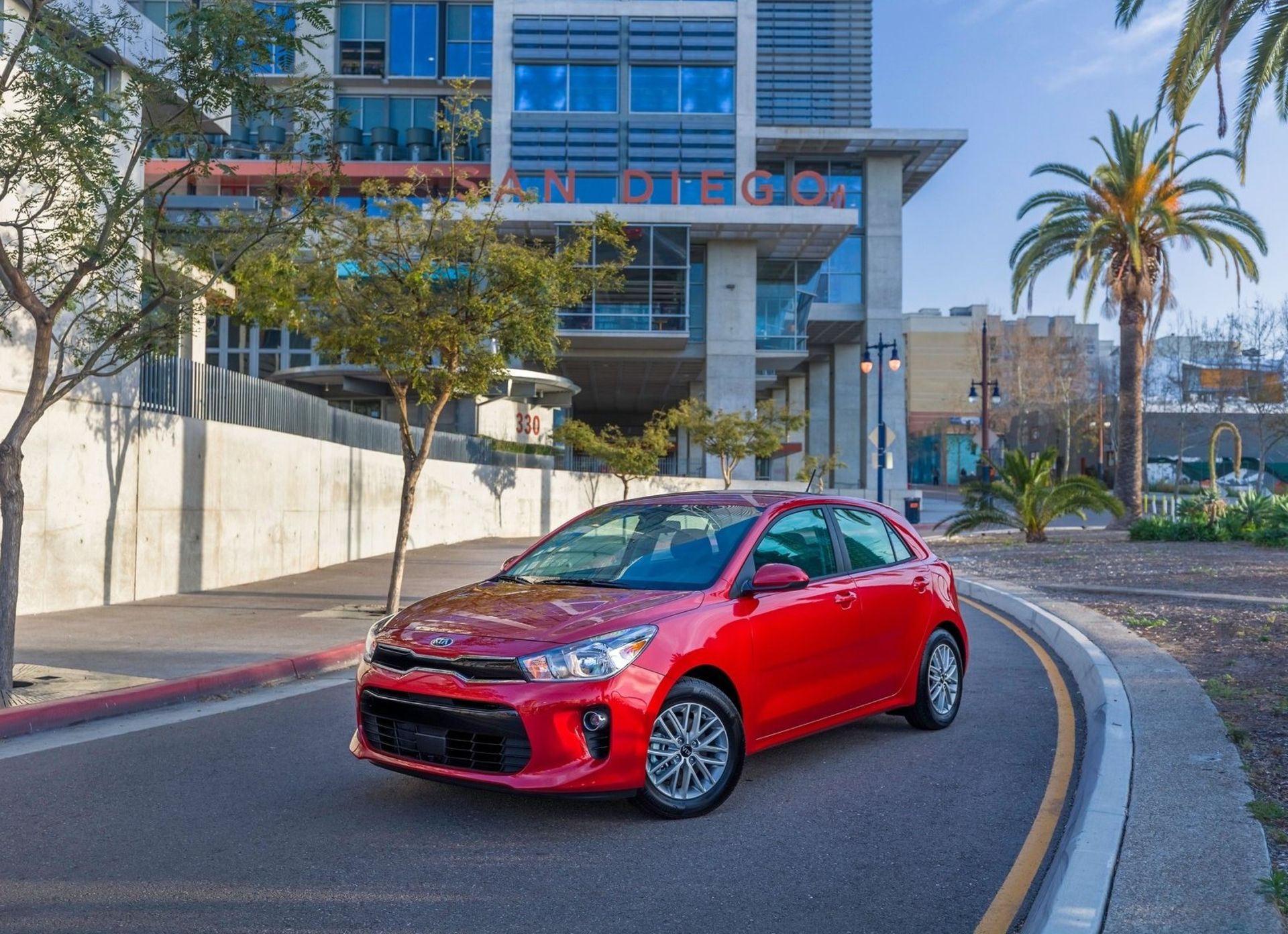 کیا ریو Si هاچبک Kia rio 2018