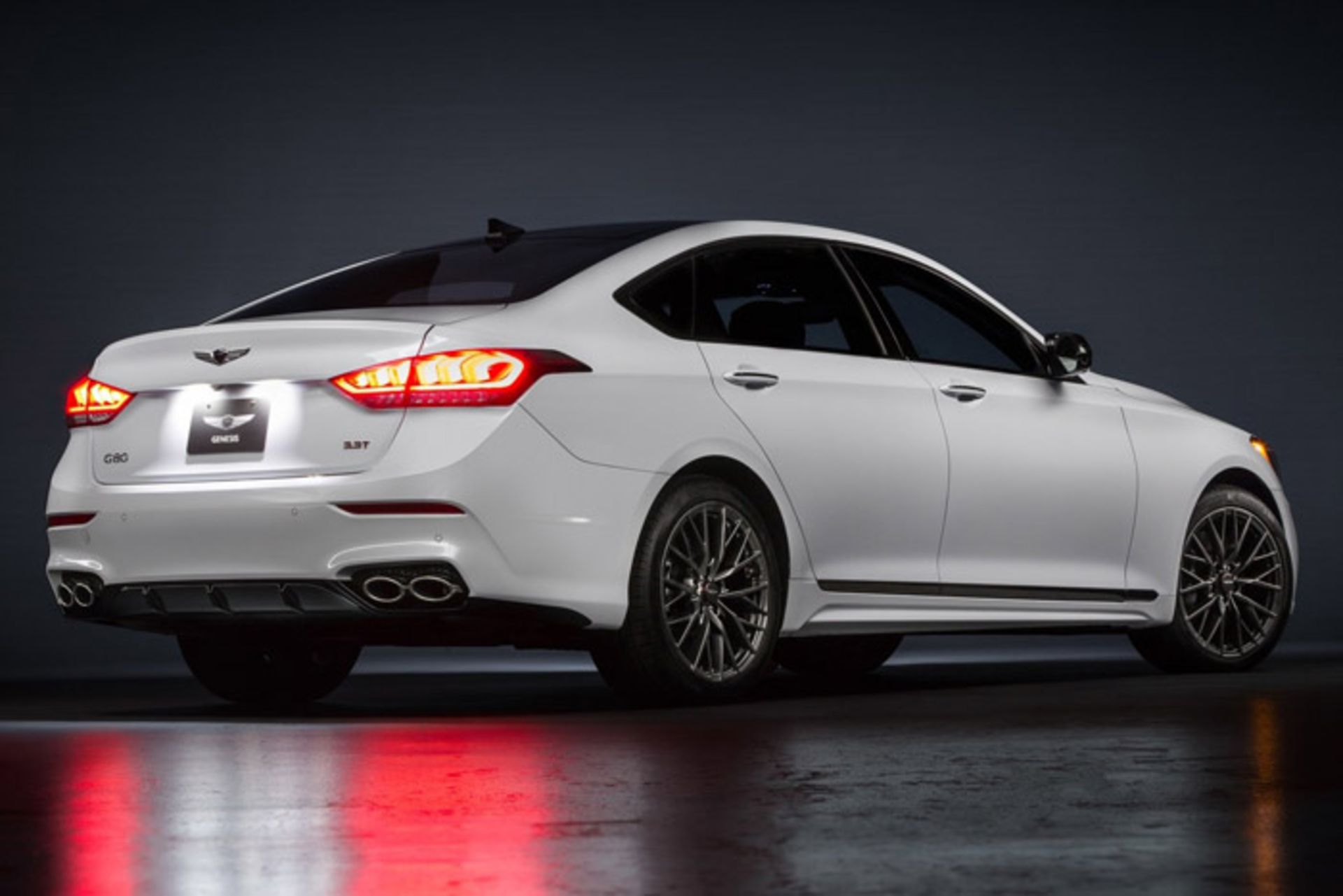 هیوندای جنسیس اسپرت Genesis G80 