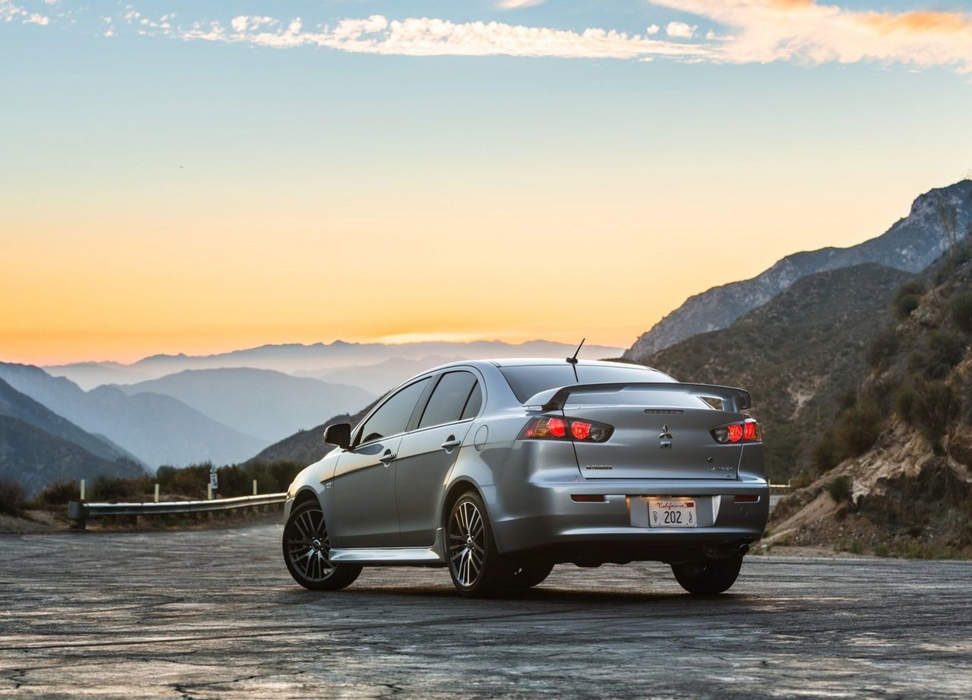 میتسوبیشی لنسر 2.4   mitsubishi lancer GT 2017