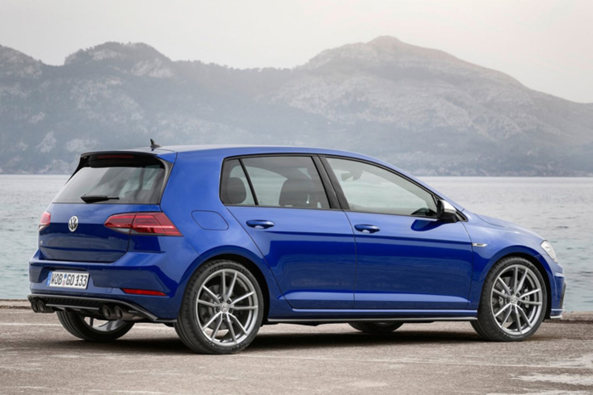 فولکس‌واگن گلف R و GTI