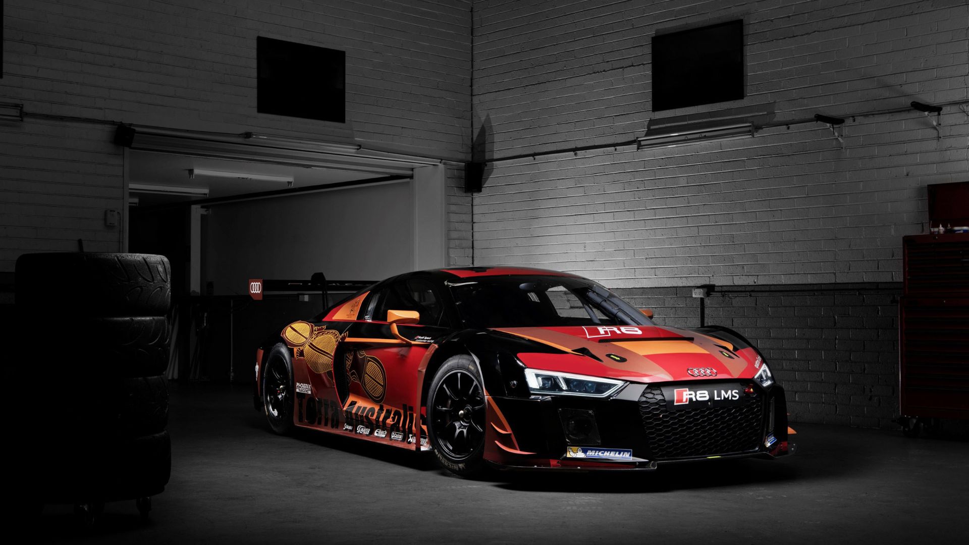 آئودی AUDI R8 LMS GT4 2017