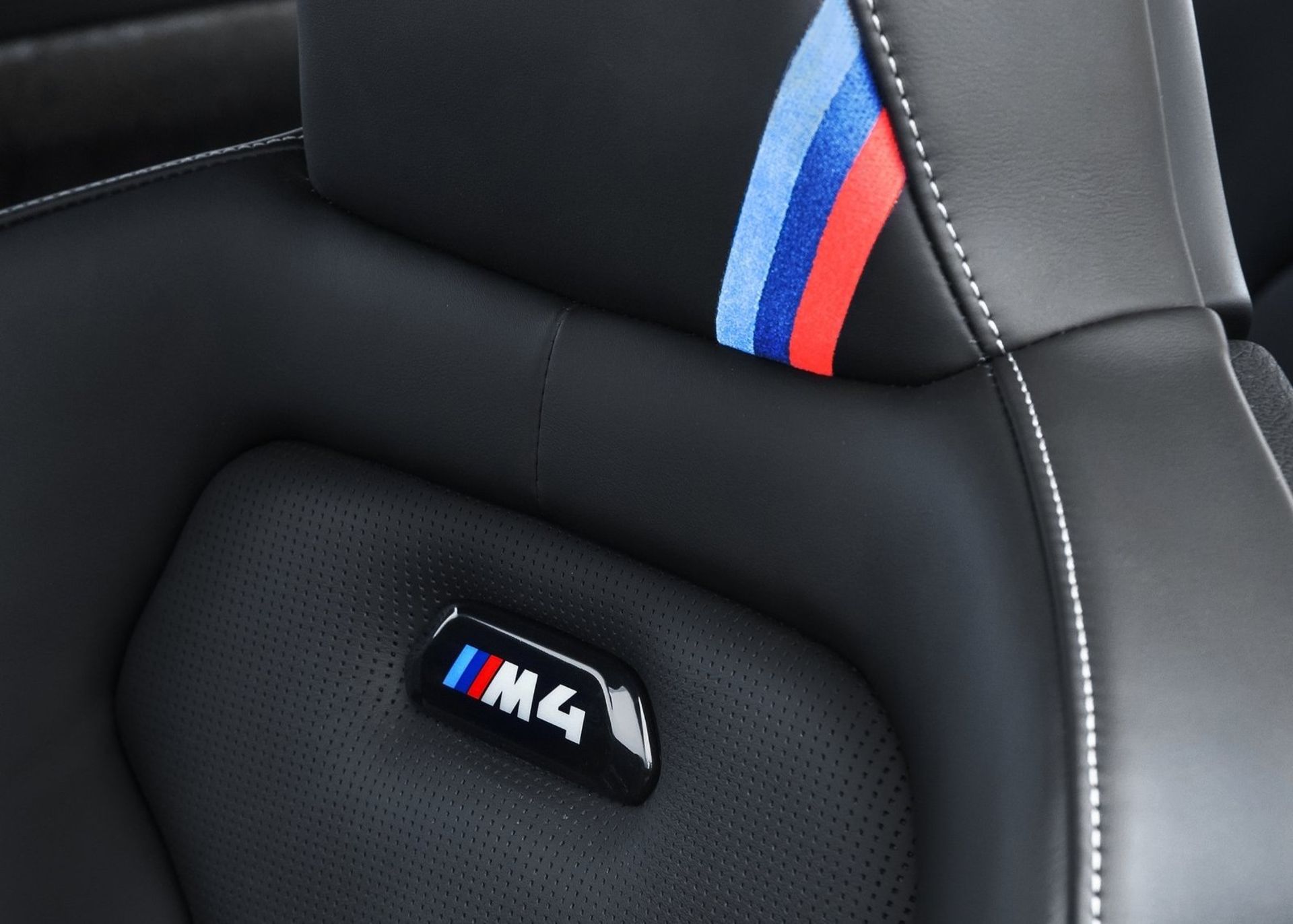 بی ام و / BMW M4 CS 2018