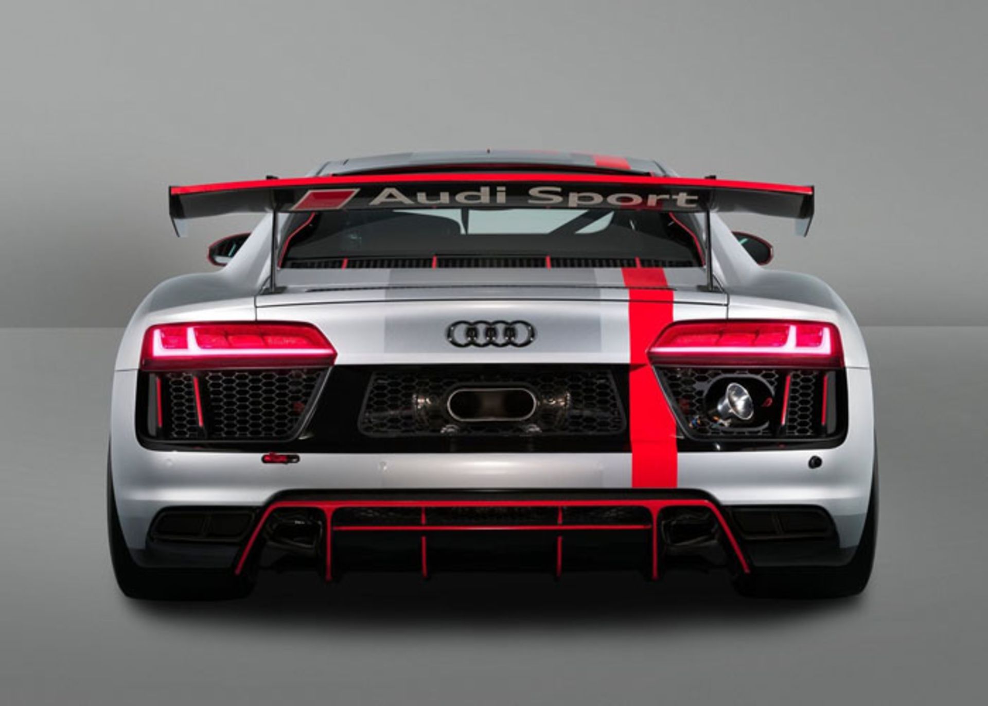 آئودی AUDI R8 LMS GT4 2017