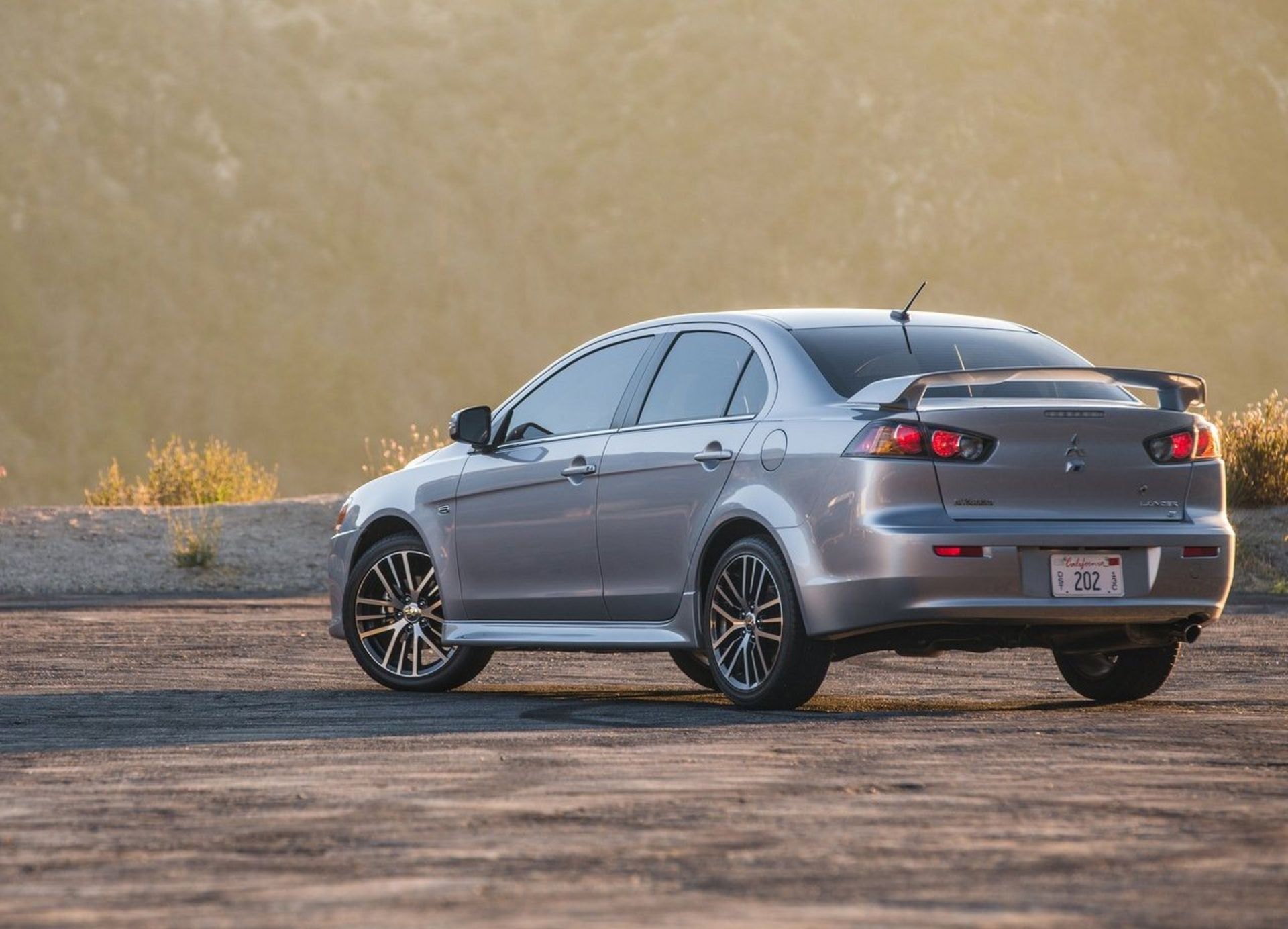 میتسوبیشی لنسر 2.4   mitsubishi lancer GT 2017