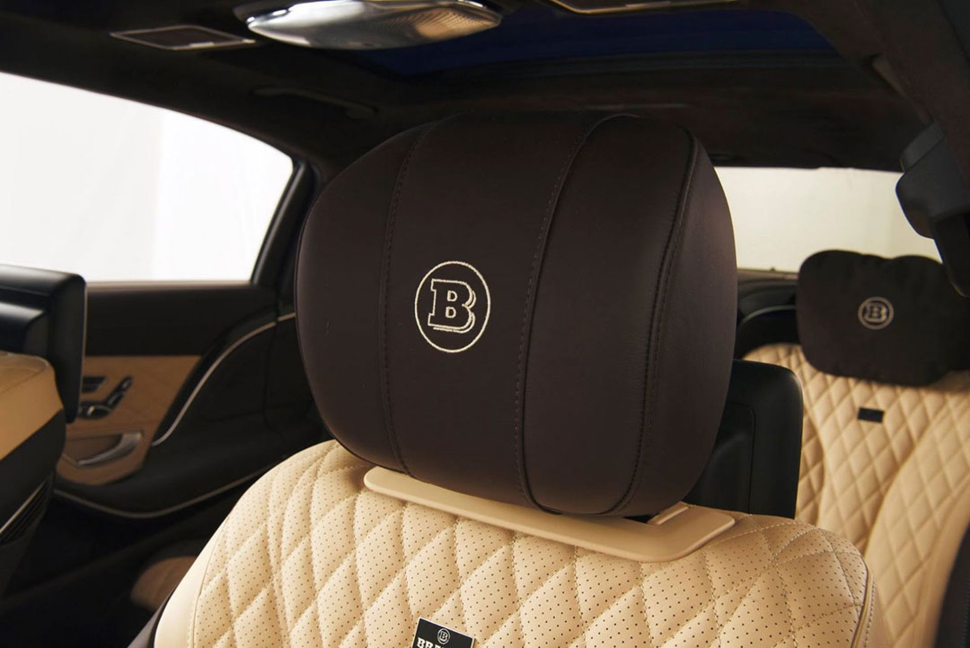 برابوس Rocket 900 مرسدس میباخ