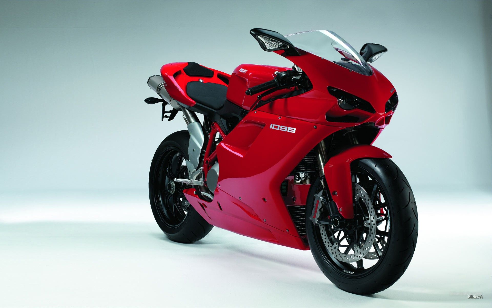Ducati bike موتورسیکلت دوکاتی