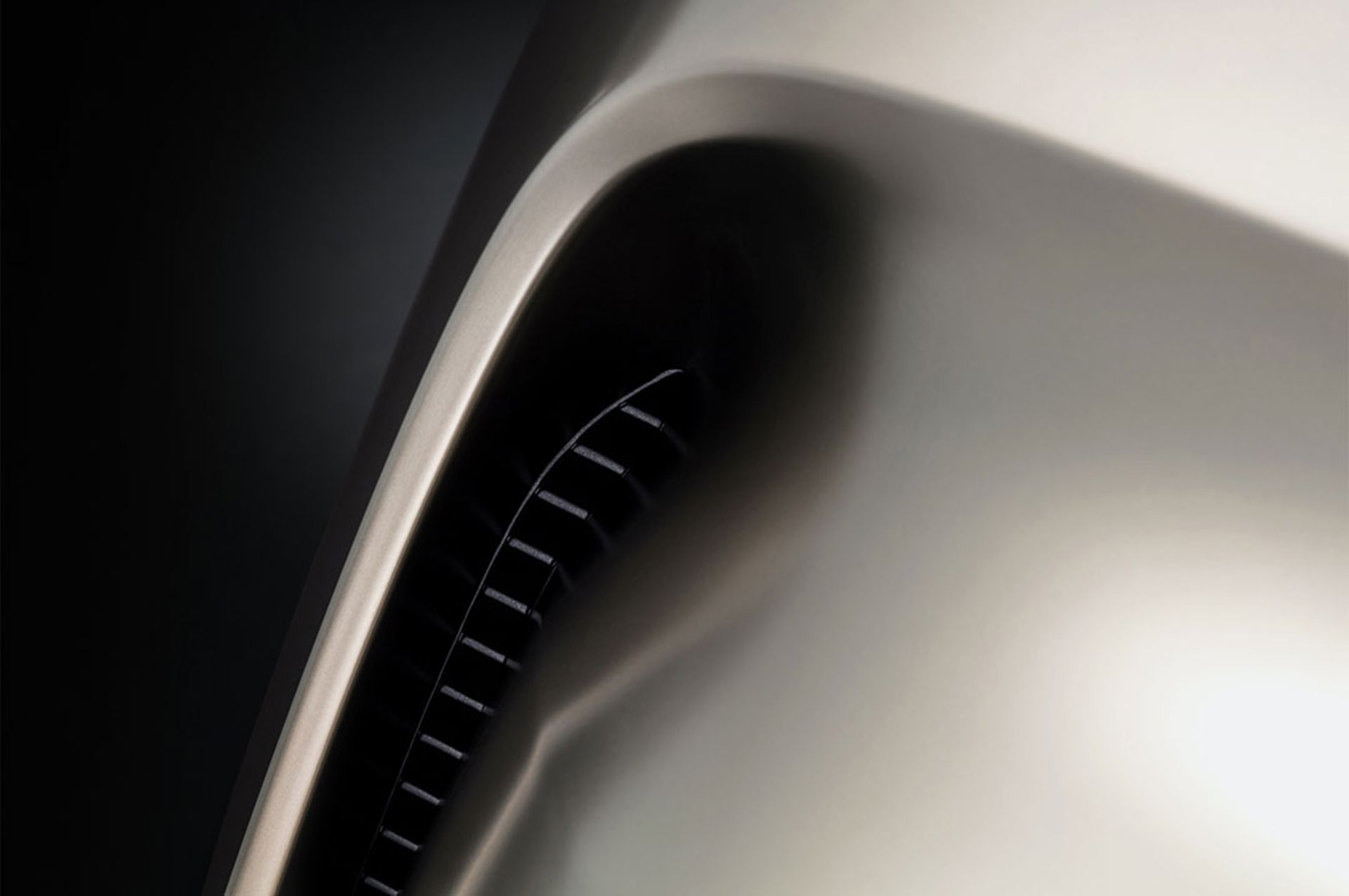 اینفینیتی QX80 مونوگراف