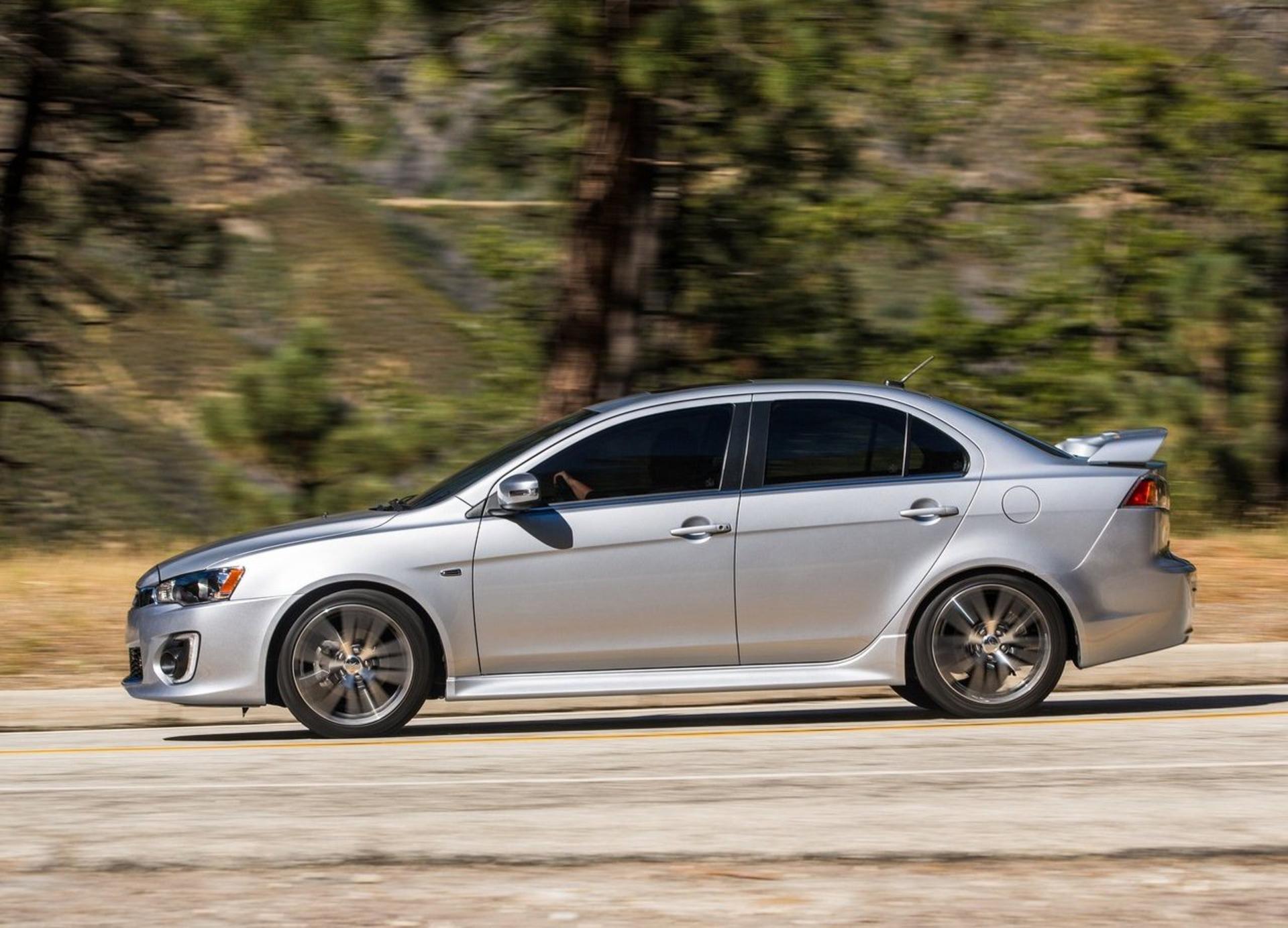 میتسوبیشی لنسر 2.4   mitsubishi lancer GT 2017