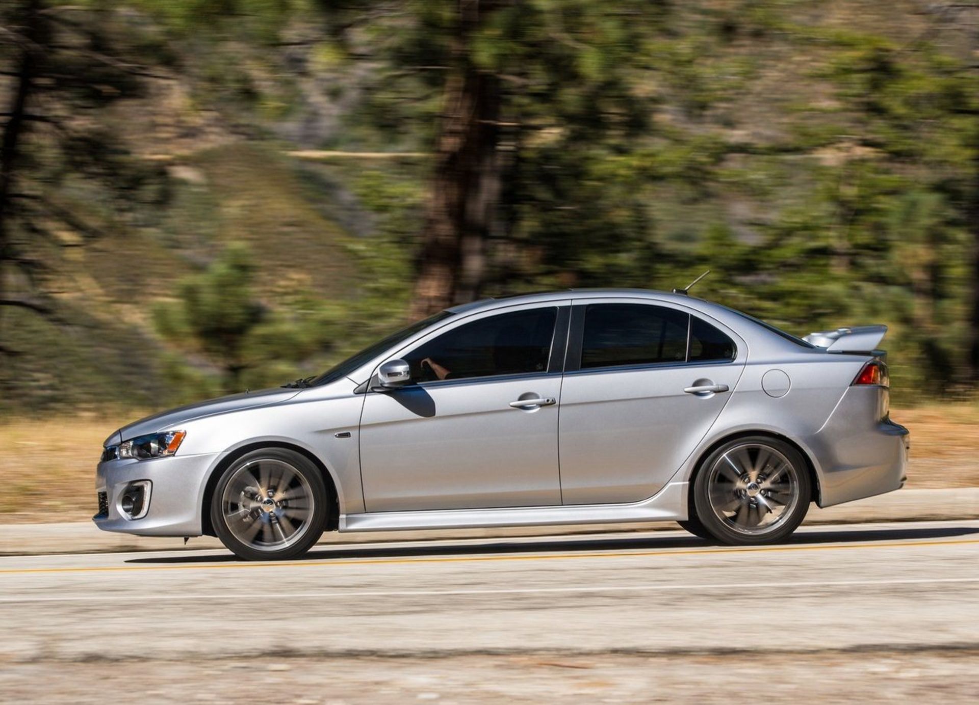 میتسوبیشی لنسر 2.4   mitsubishi lancer GT 2017