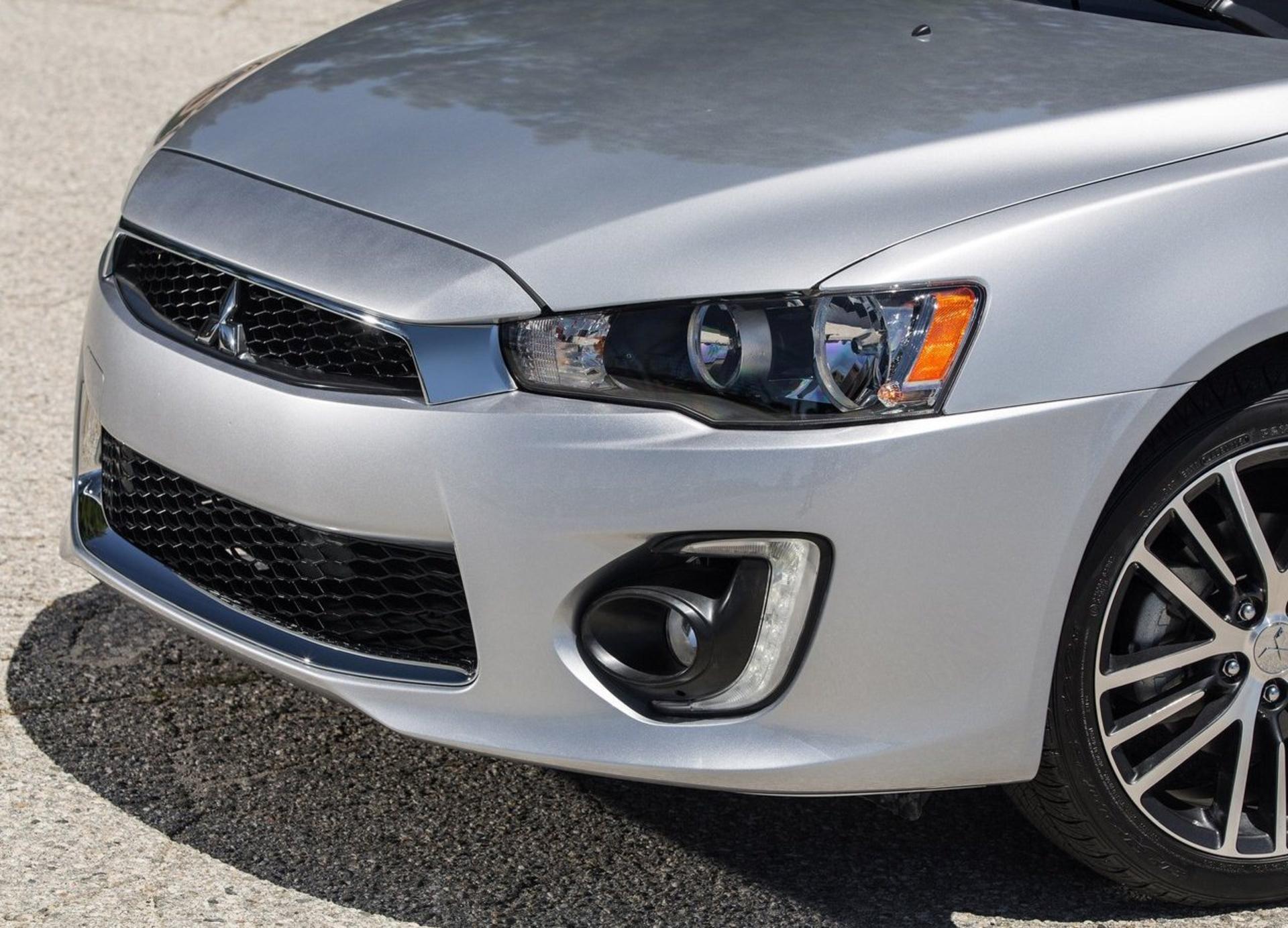 میتسوبیشی لنسر 2.4   mitsubishi lancer GT 2017