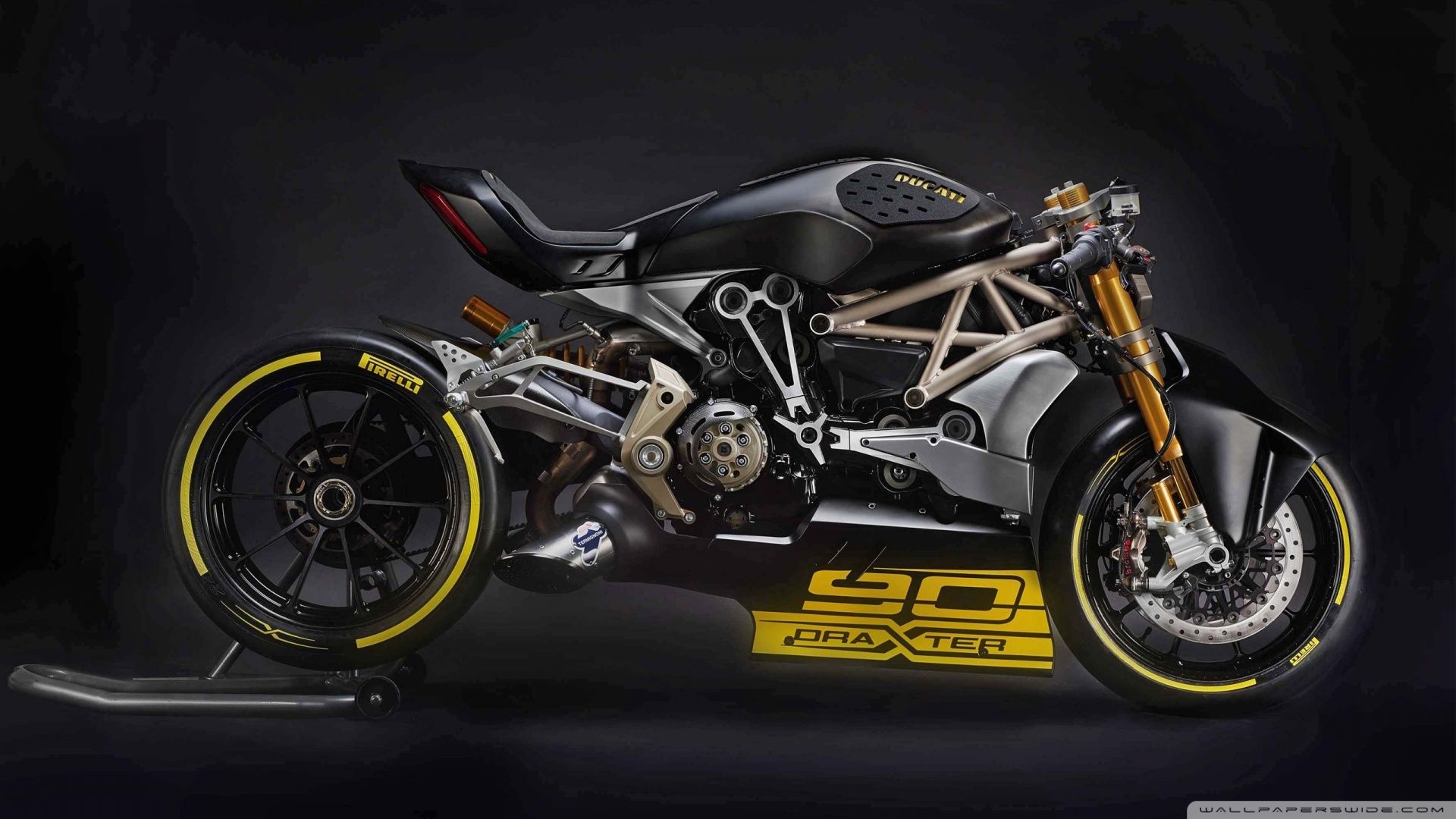 Ducati bike موتورسیکلت دوکاتی