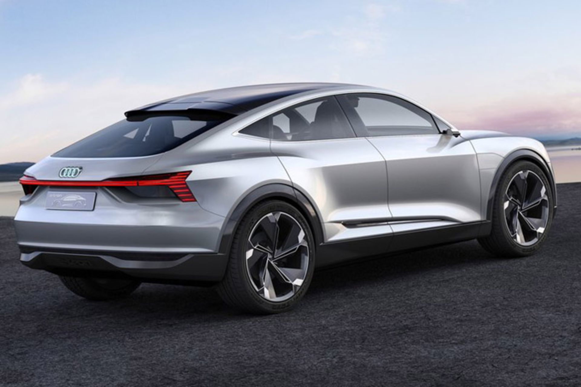 آئودی مفهومی الکتریکی E-Tron sportback