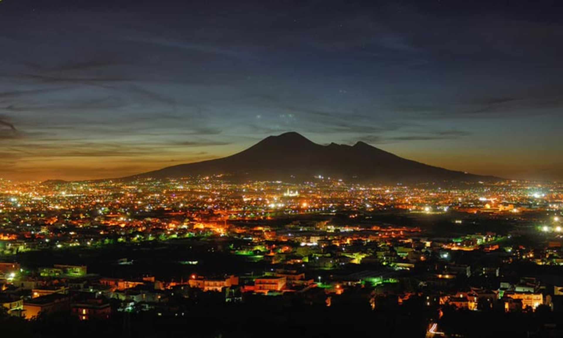 آتشفشان وزوویوس