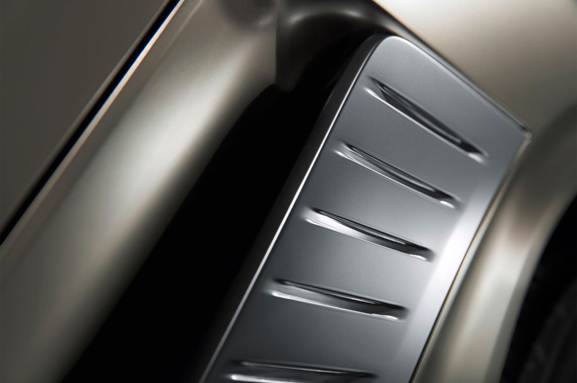 اینفینیتی QX80 مونوگراف