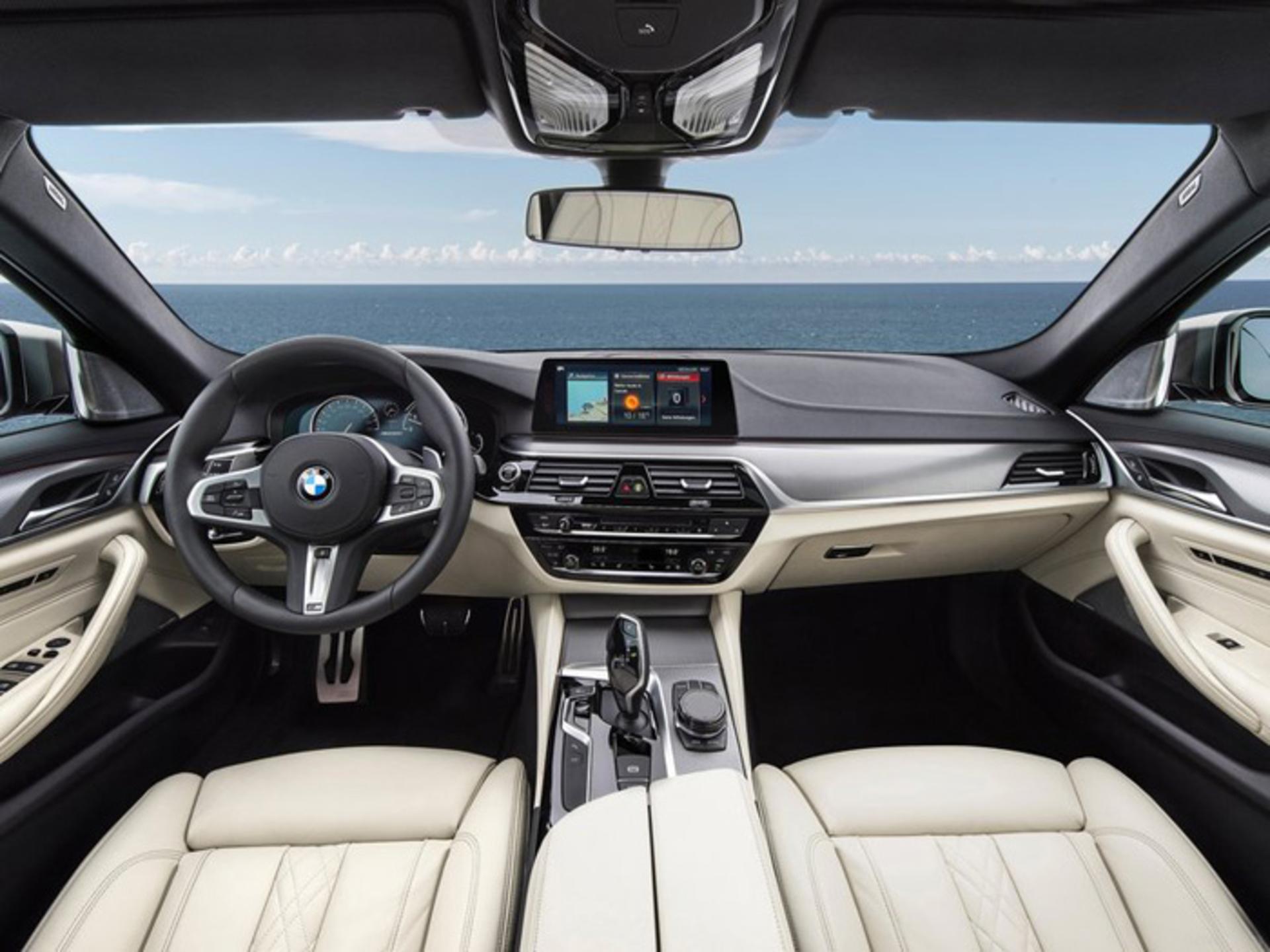 بی‌ام‌و سری 5   bmw 5 series M power 2018