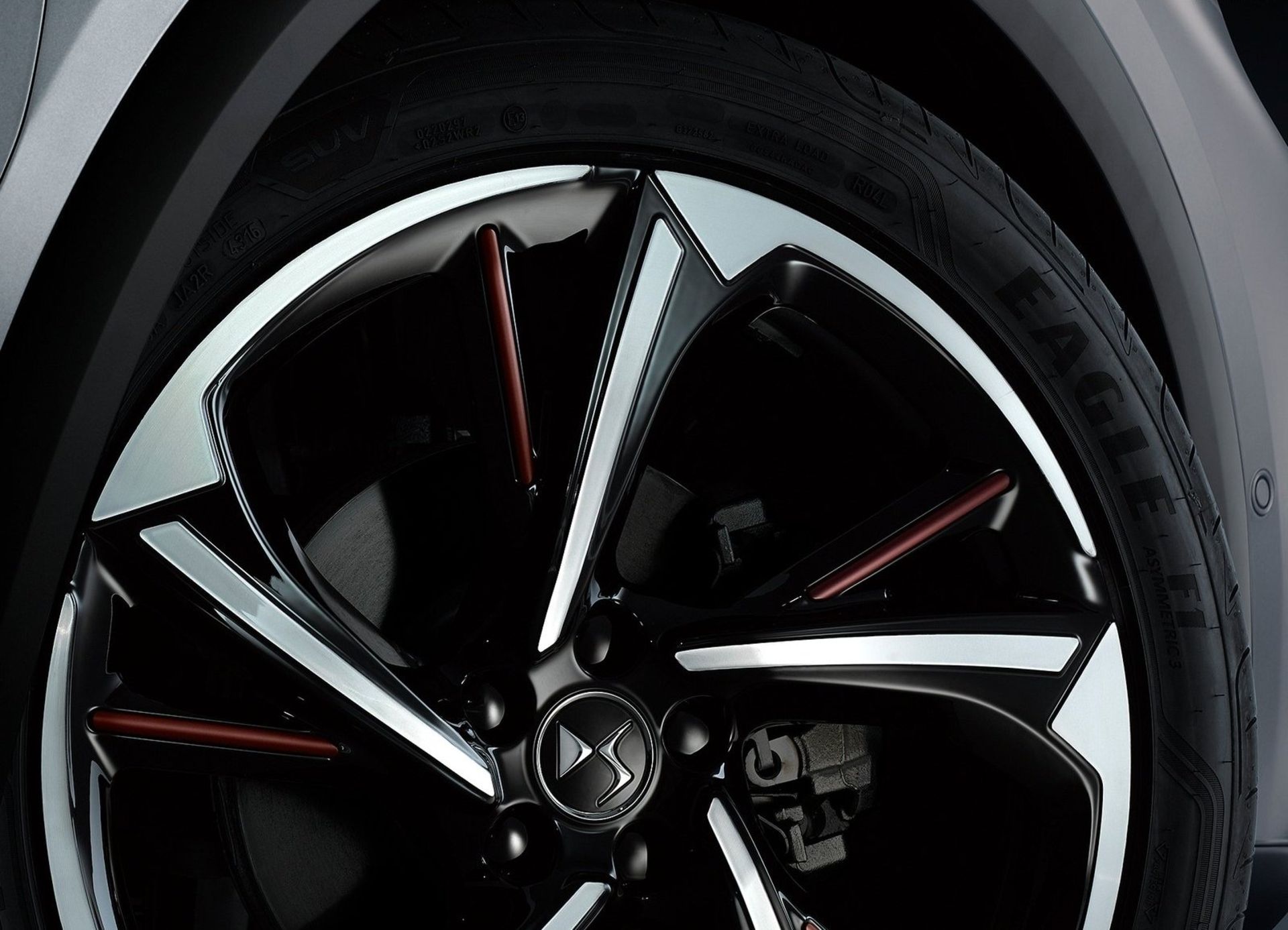 شاسی بلند DS7 کراس‌بک  DS7 Crossback 2018