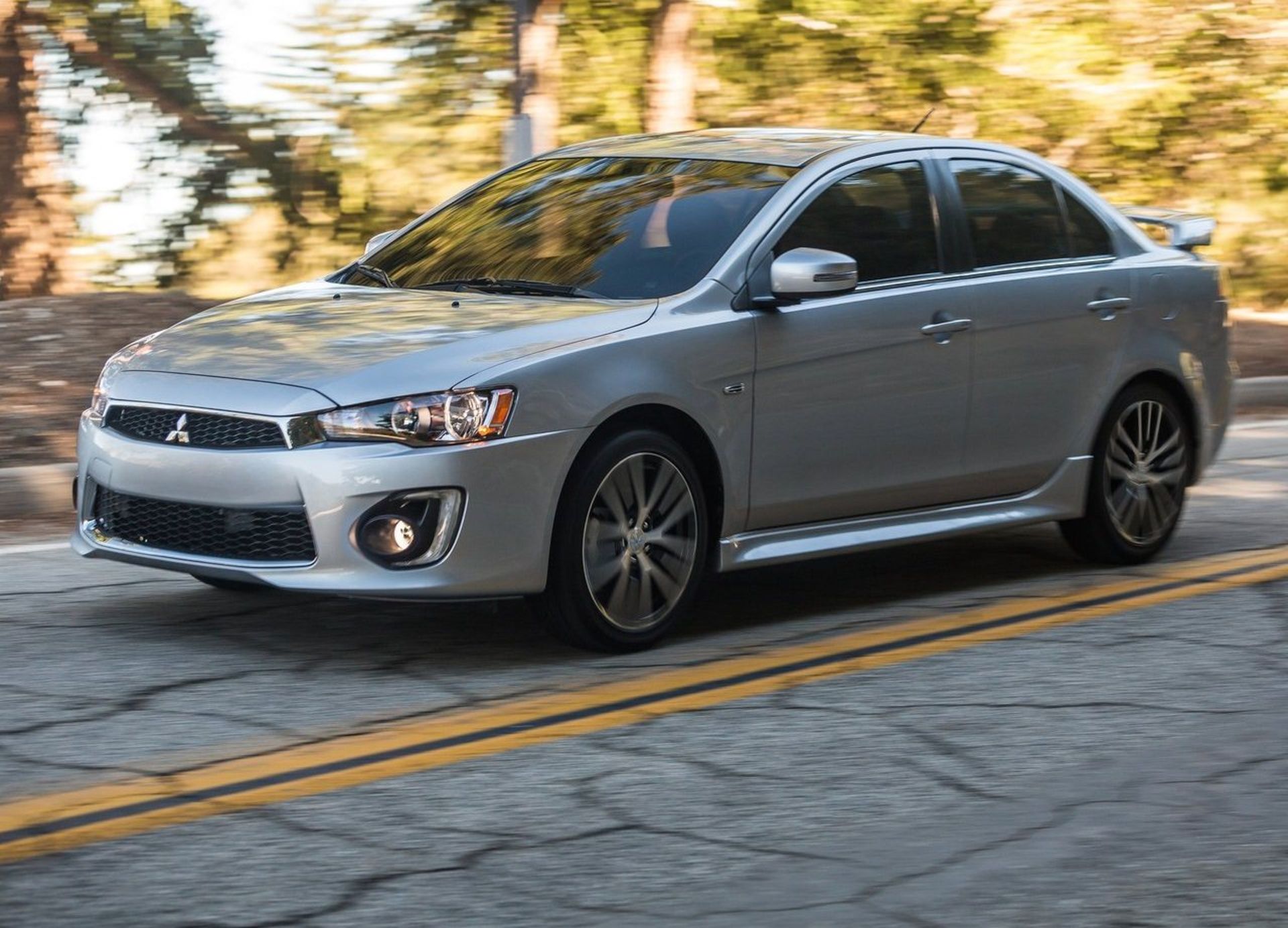 میتسوبیشی لنسر 2.4   mitsubishi lancer GT 2017