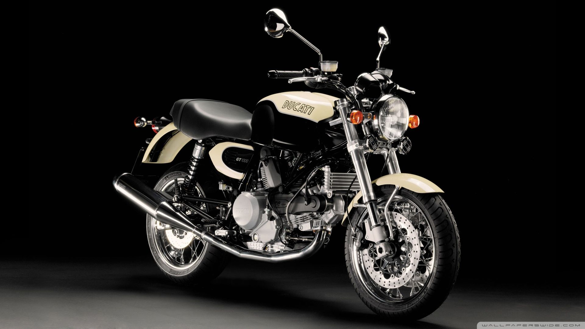 Ducati bike موتورسیکلت دوکاتی